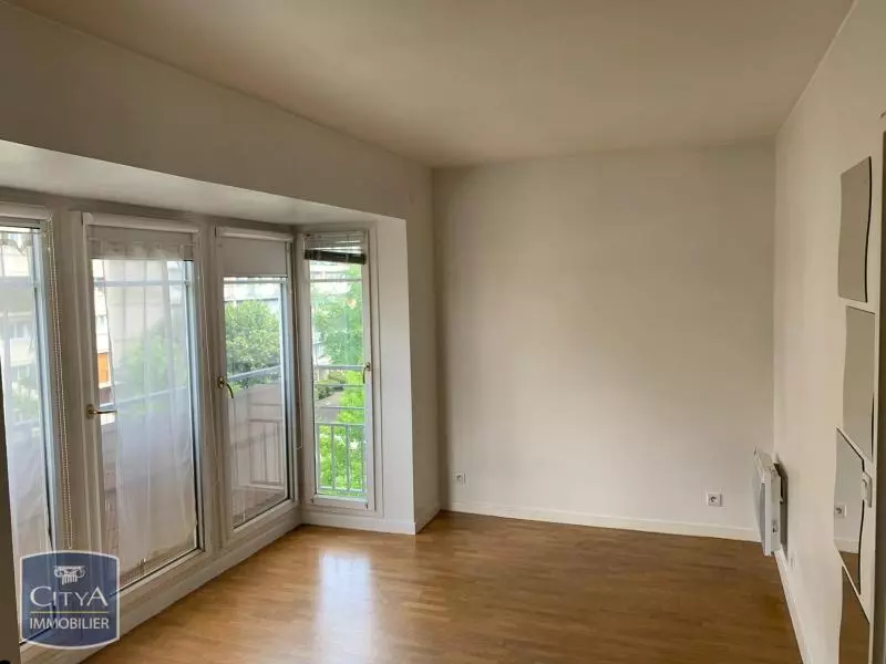 Photo 1 Appartement 1 pièce 21.43m²