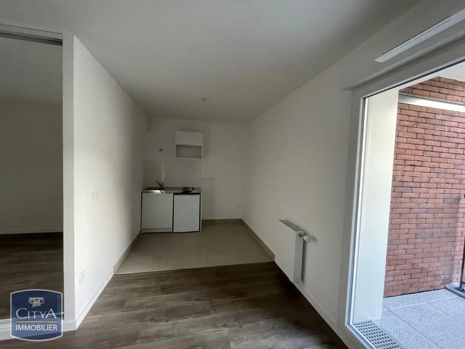 Saint-Ouen-sur-Seine (93400) Appartement 1 pièce 32.46m² photo 2