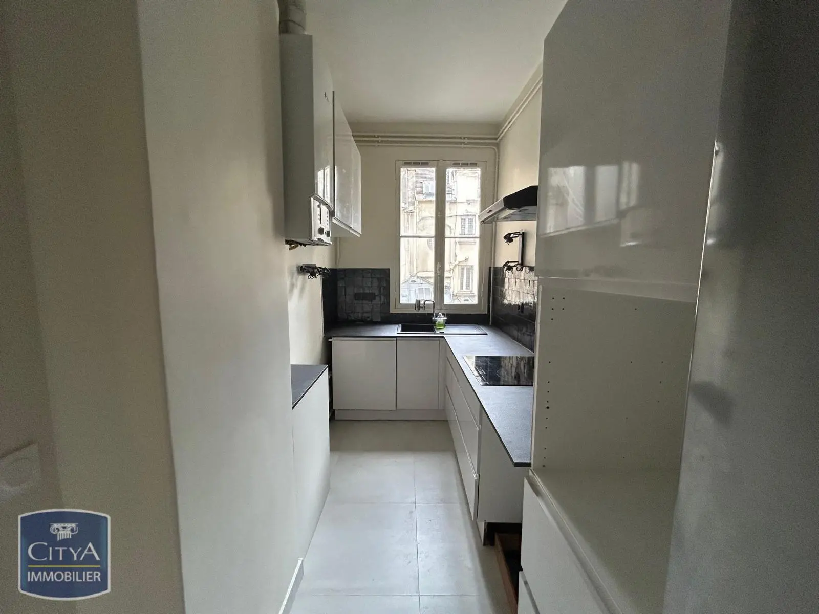 Photo 2 Appartement 3 pièces 101.34m²