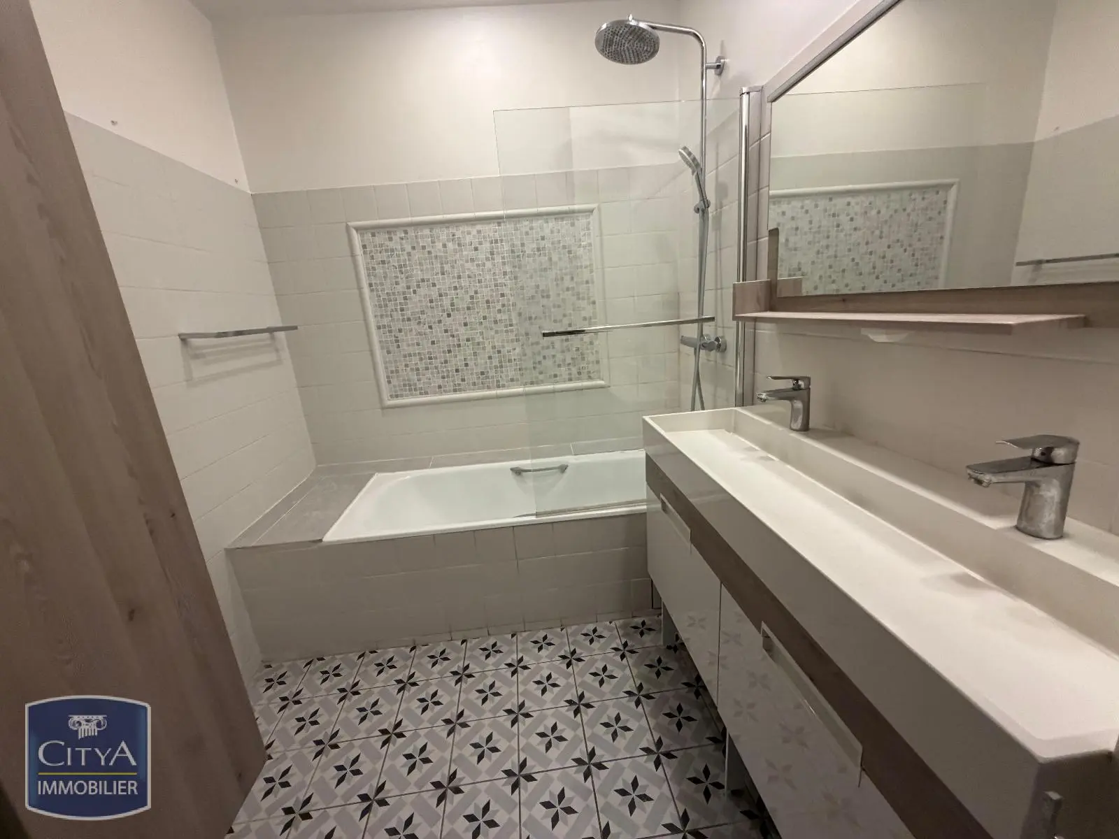 Photo 4 pour Appartement 2 pièces 76.63m² Photo 4 Appartement 2 pièces 76.63m²