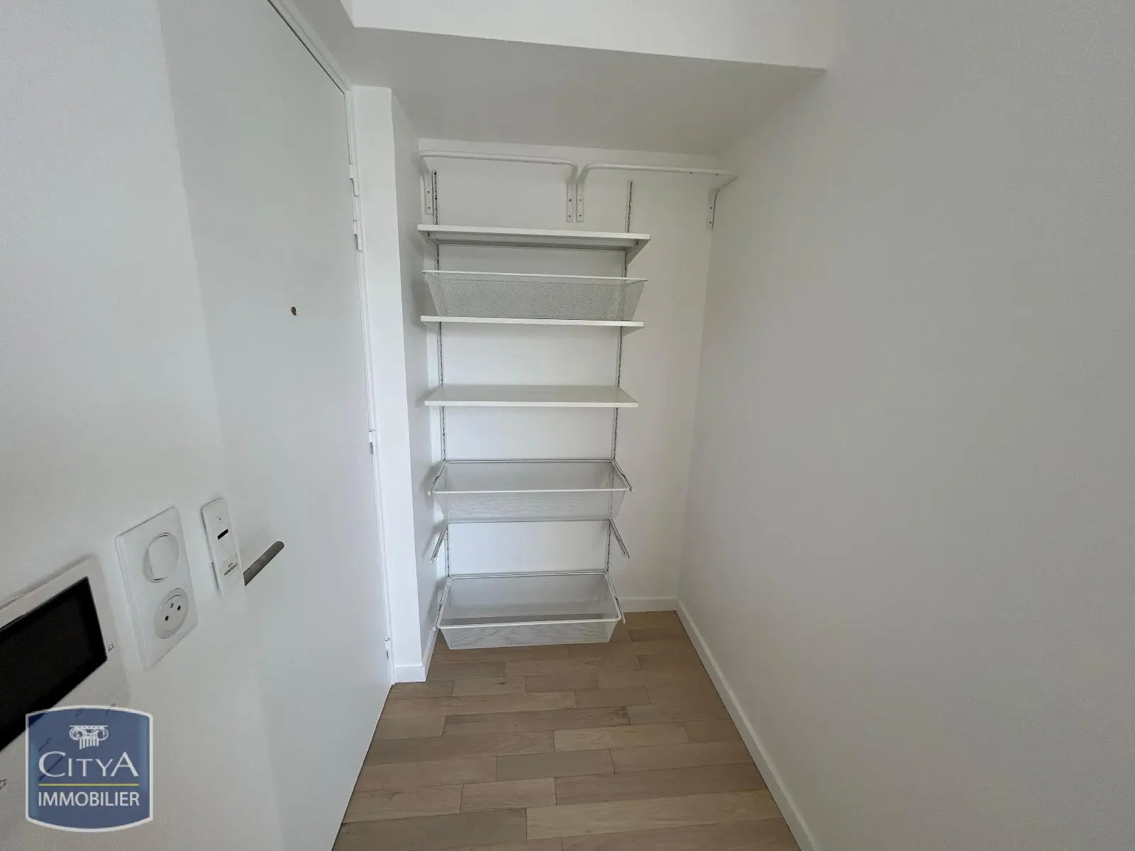 Rueil-Malmaison (92500) Appartement 1 pièce 28.54m² photo 3