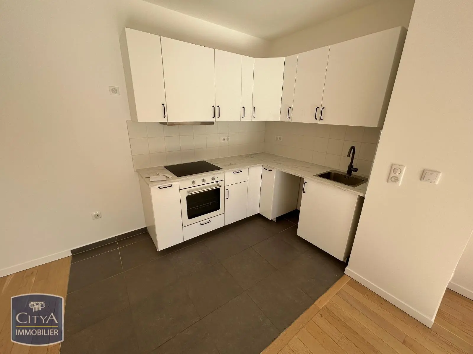 Rueil-Malmaison (92500) Appartement 3 pièces 77.87m² photo 3