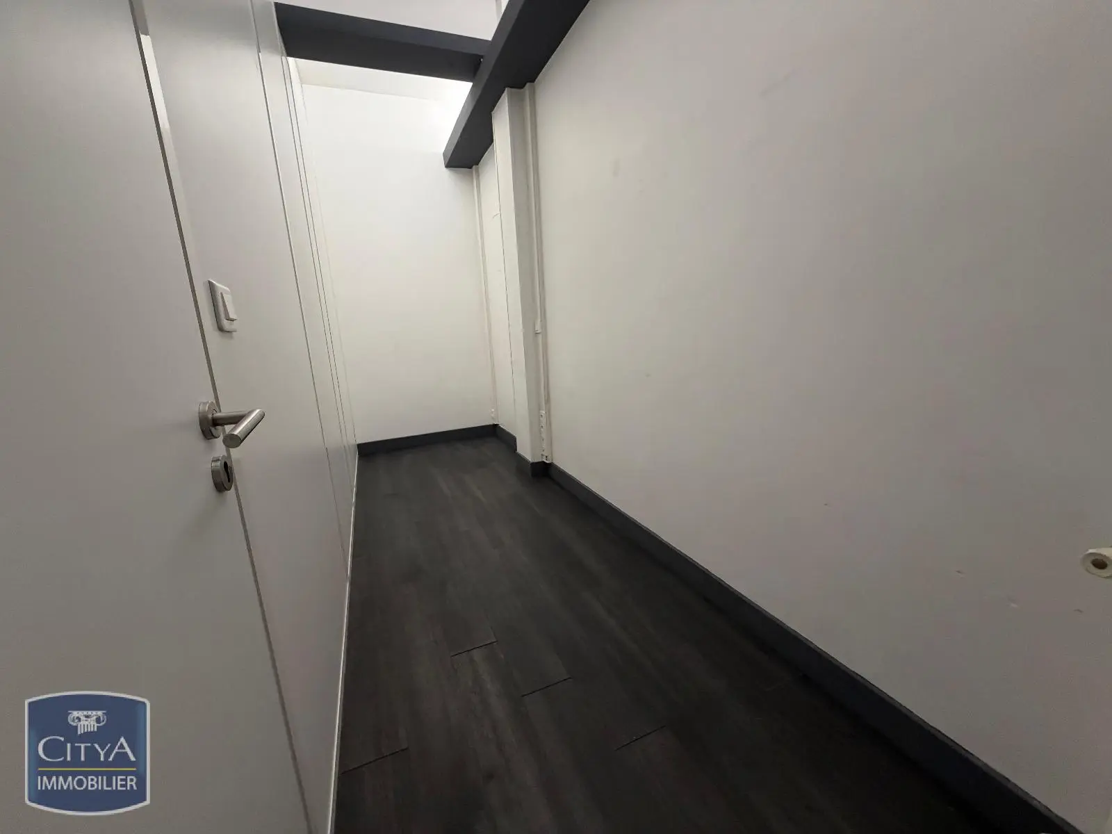 Photo 5 Local Commercial