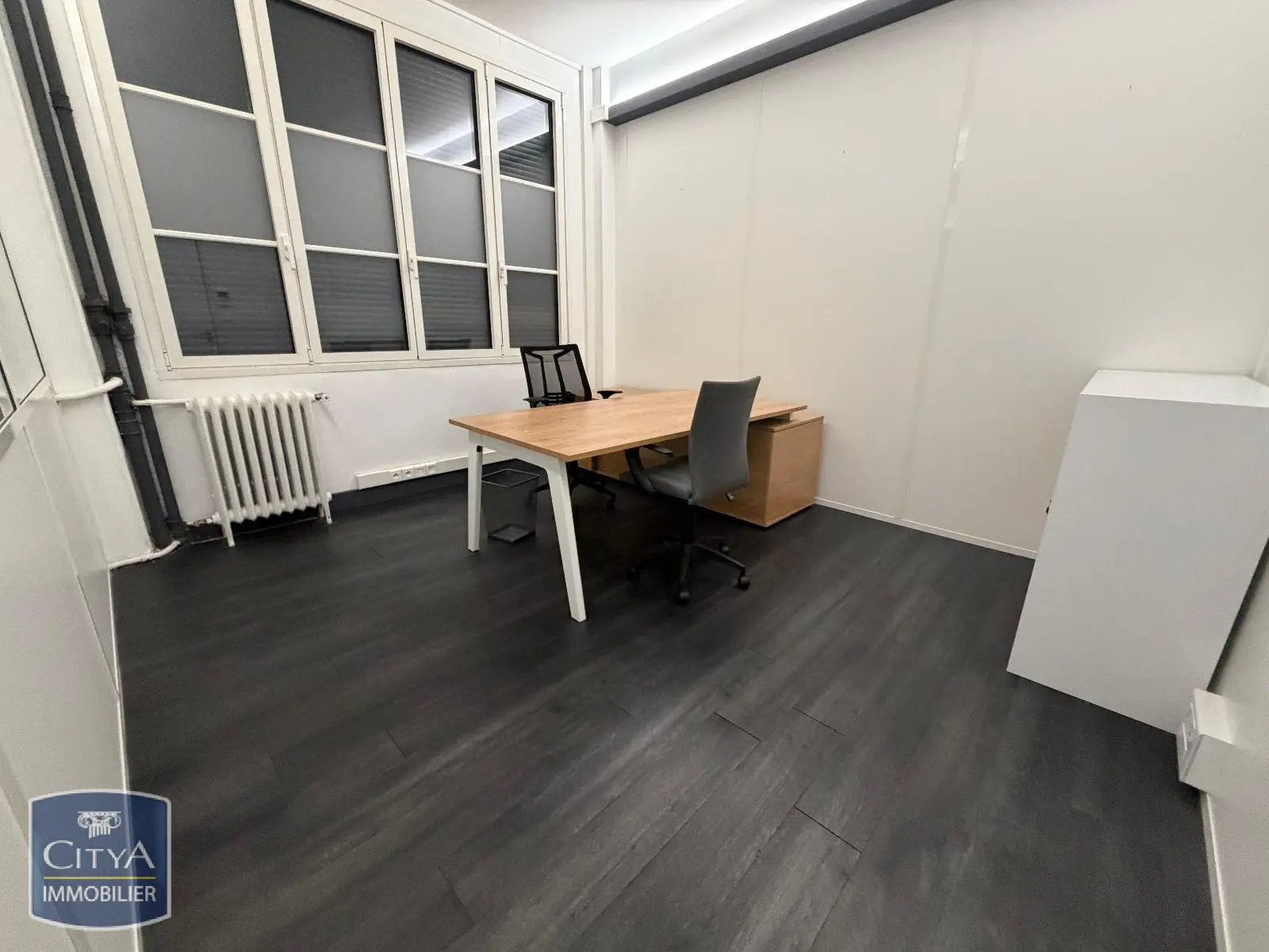 Photo 6 Local Commercial