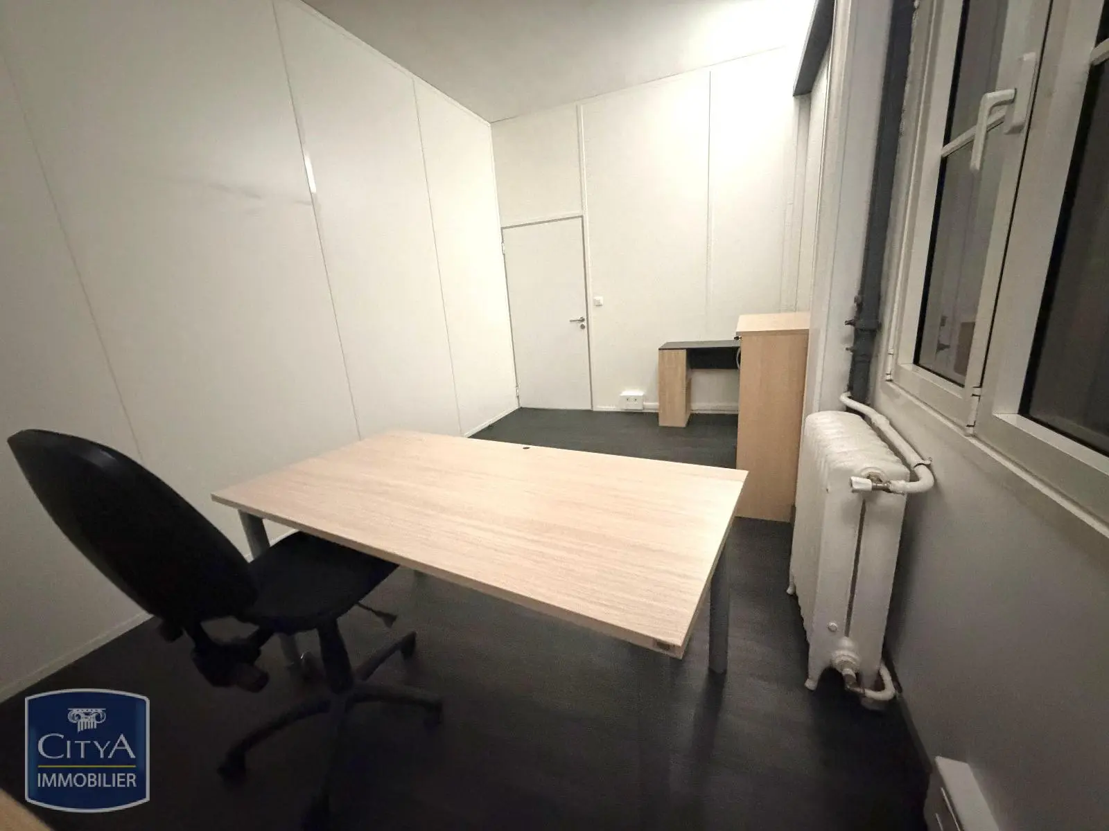 Photo 12 Local Commercial