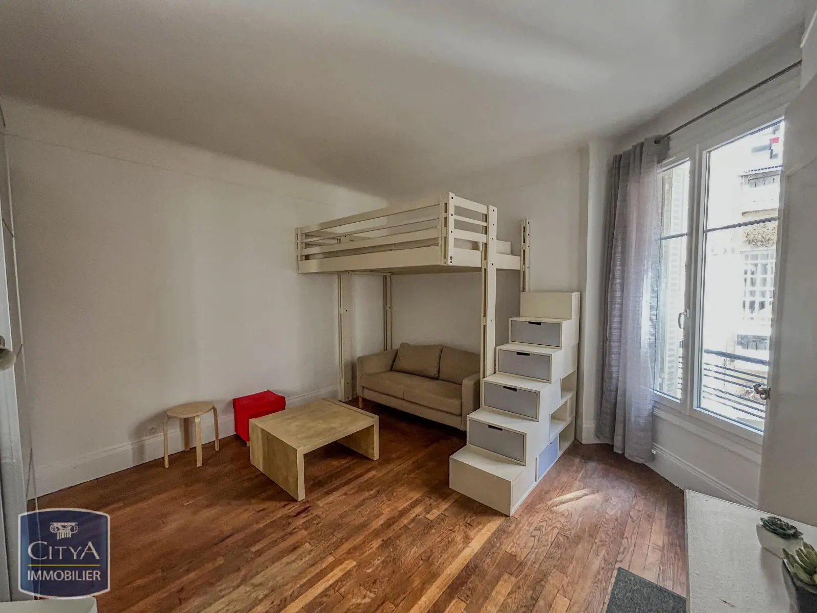 Photo 1 Appartement 1 pièce 24.5m²