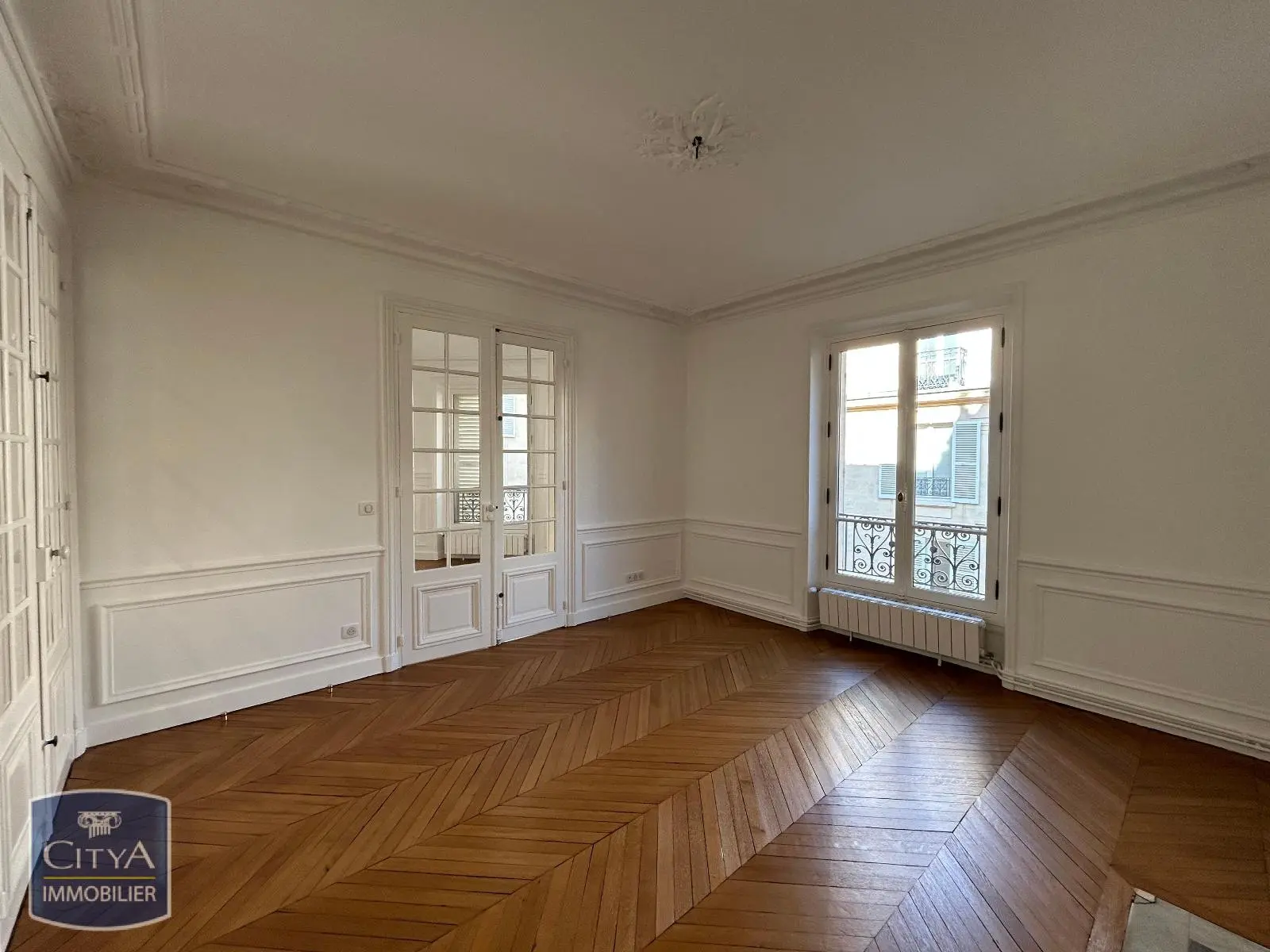 Photo 1 Appartement 4 pièces 96.01m²