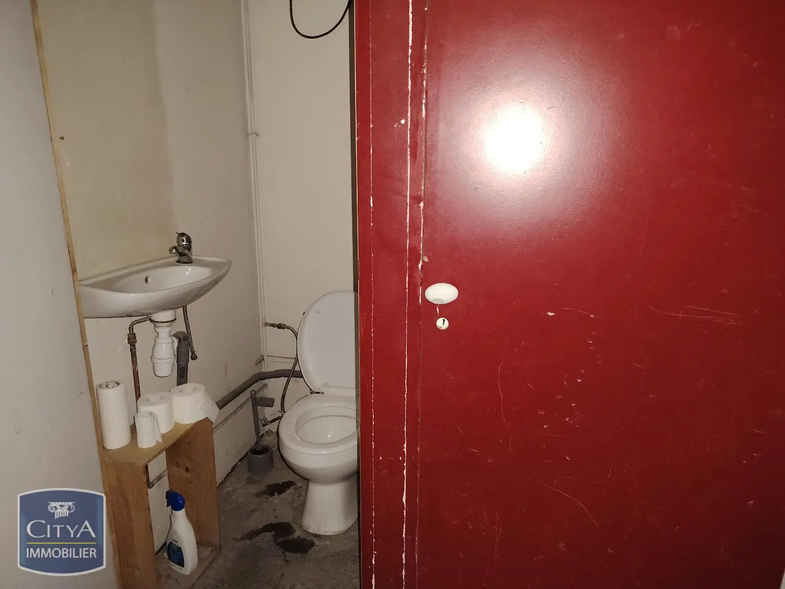 Photo 5 Local Commercial