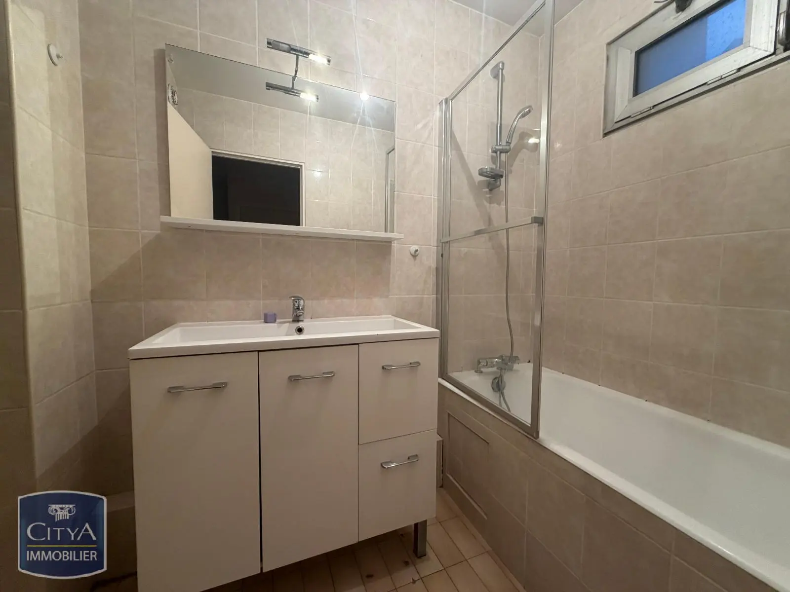 Photo 4 Appartement 1 pièce 28.11m²