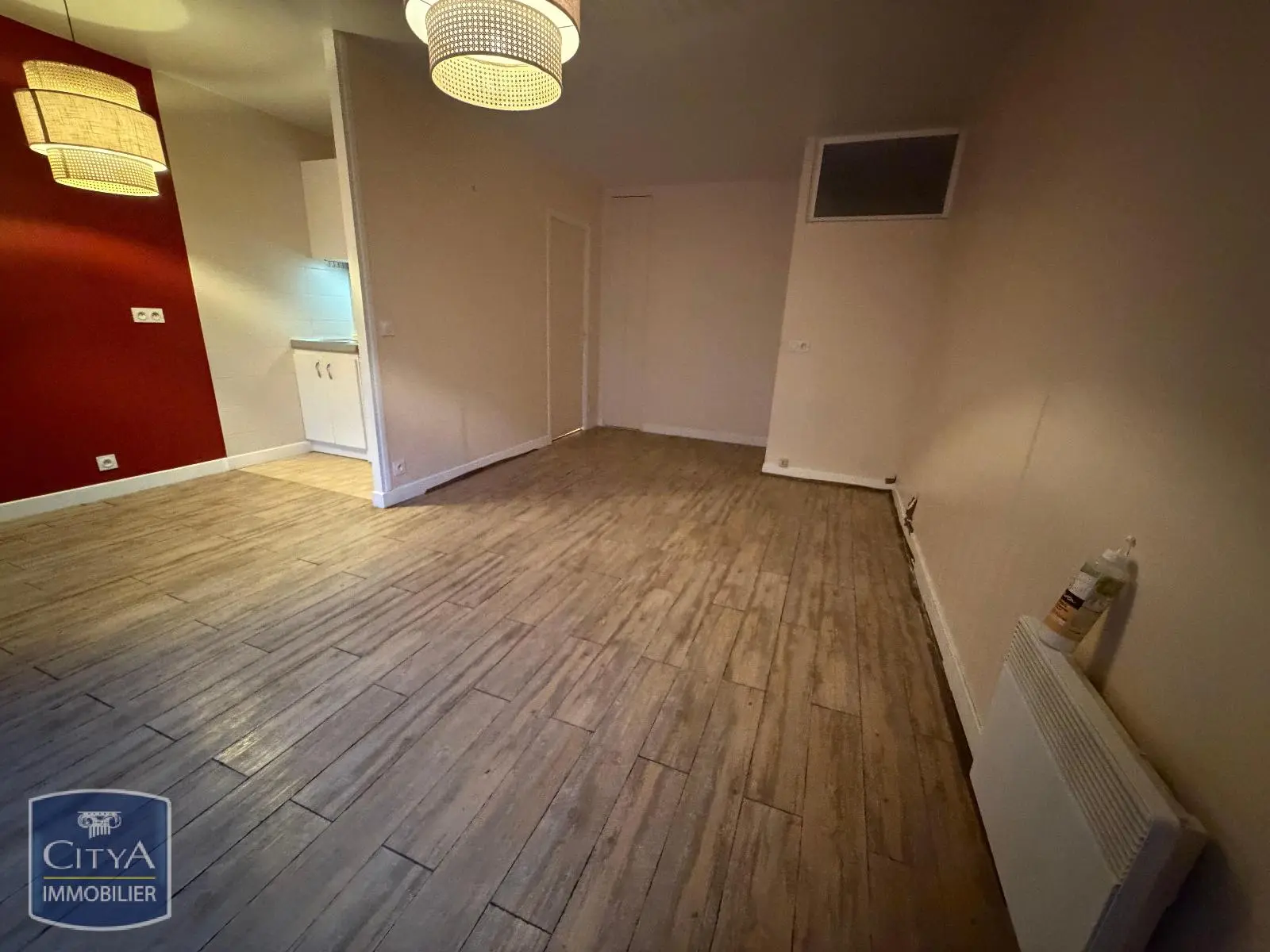 Photo 2 Appartement 1 pièce 28.11m²