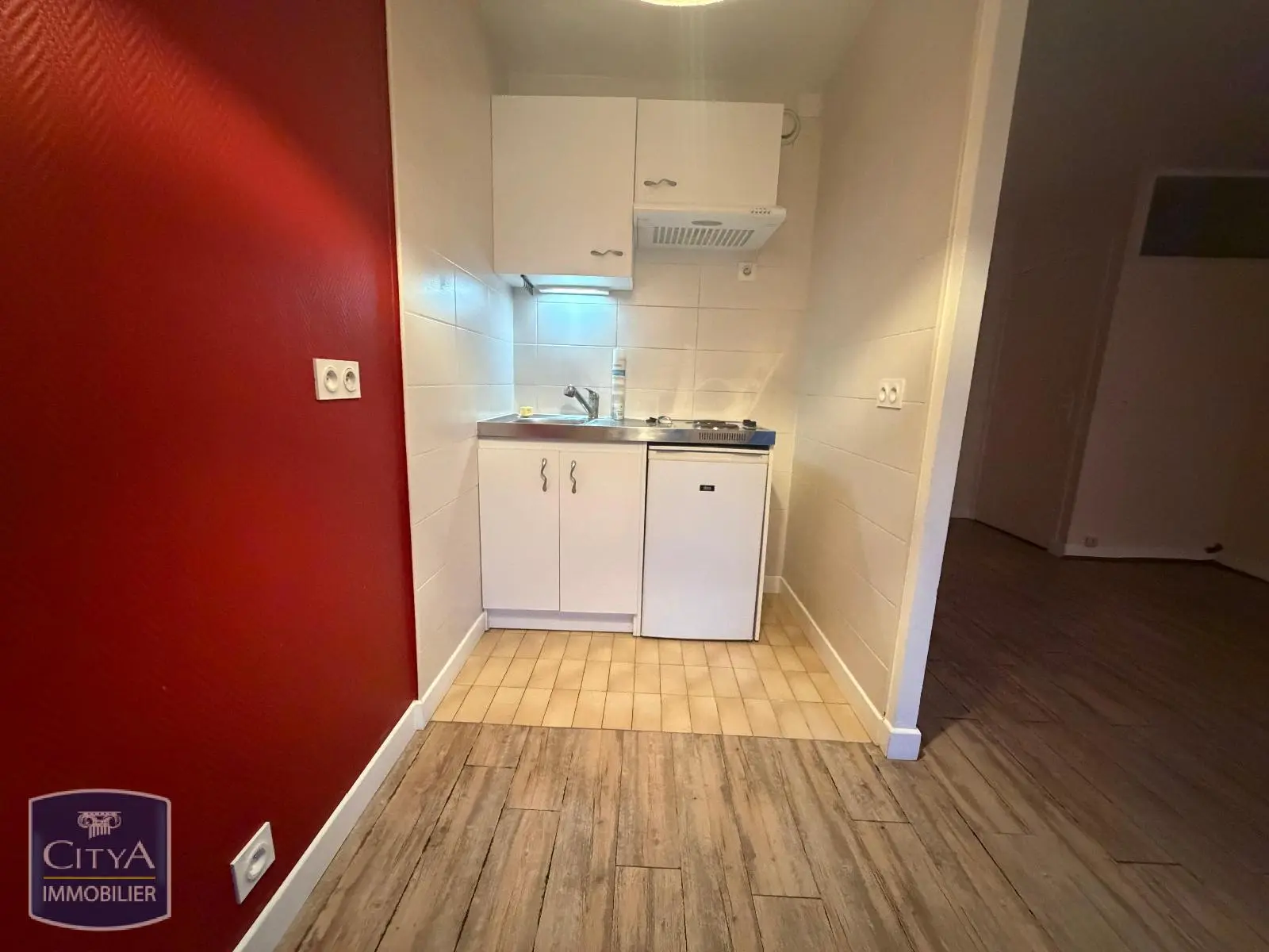 Photo 3 Appartement 1 pièce 28.11m²