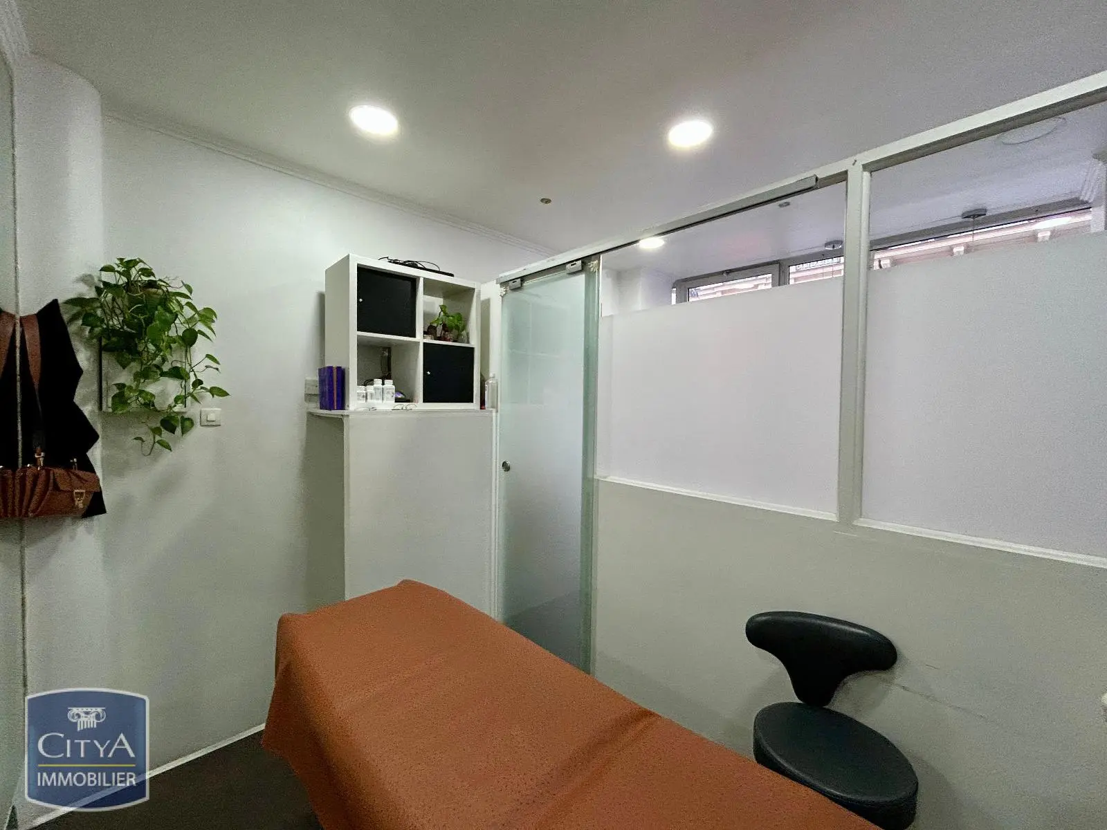 Photo 5 Local Commercial