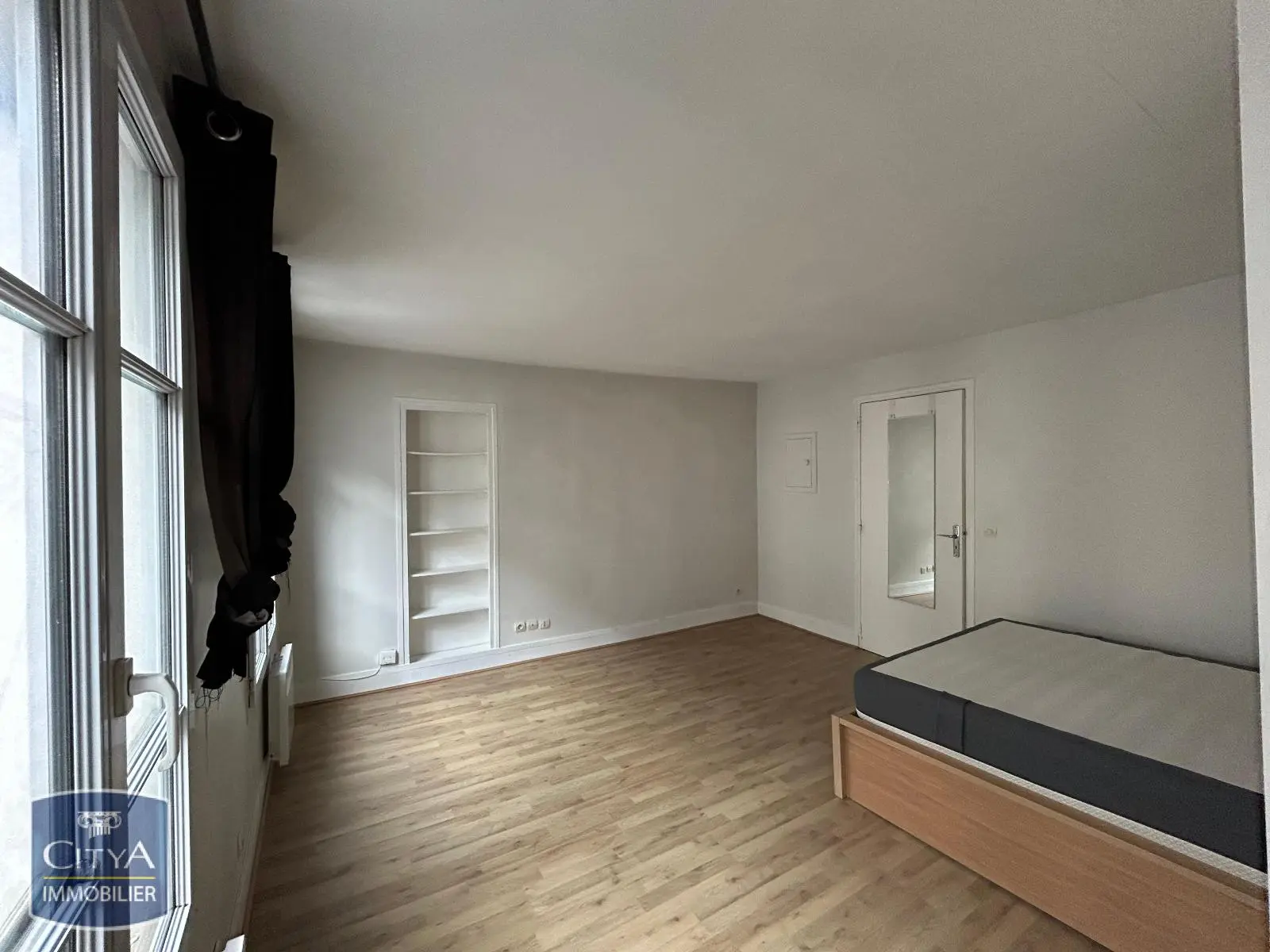 Photo 2 Appartement 1 pièce 26.73m²