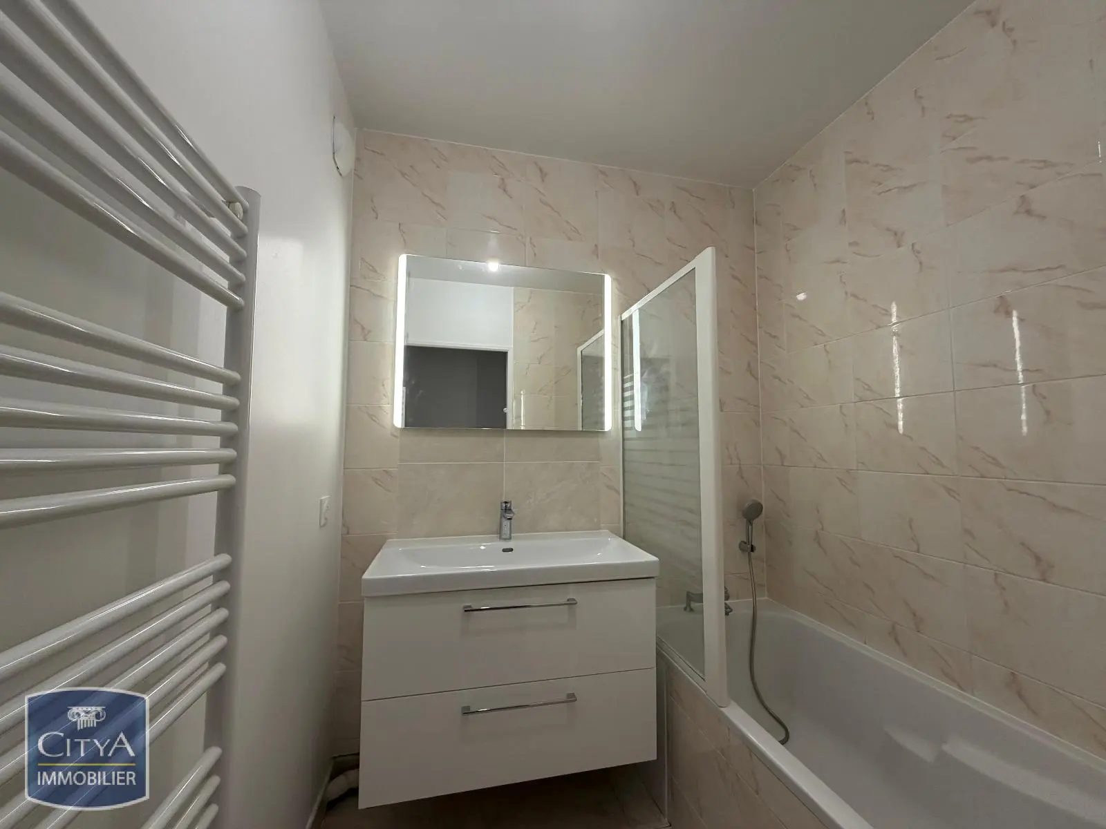 Photo 11 Appartement 5 pièces 117.81m²