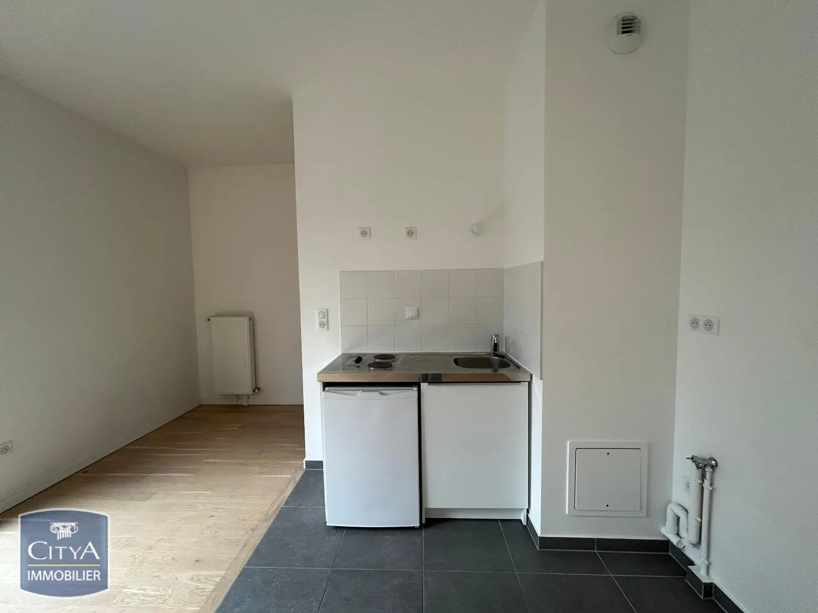 Photo 3 Appartement 1 pièce 32.81m²