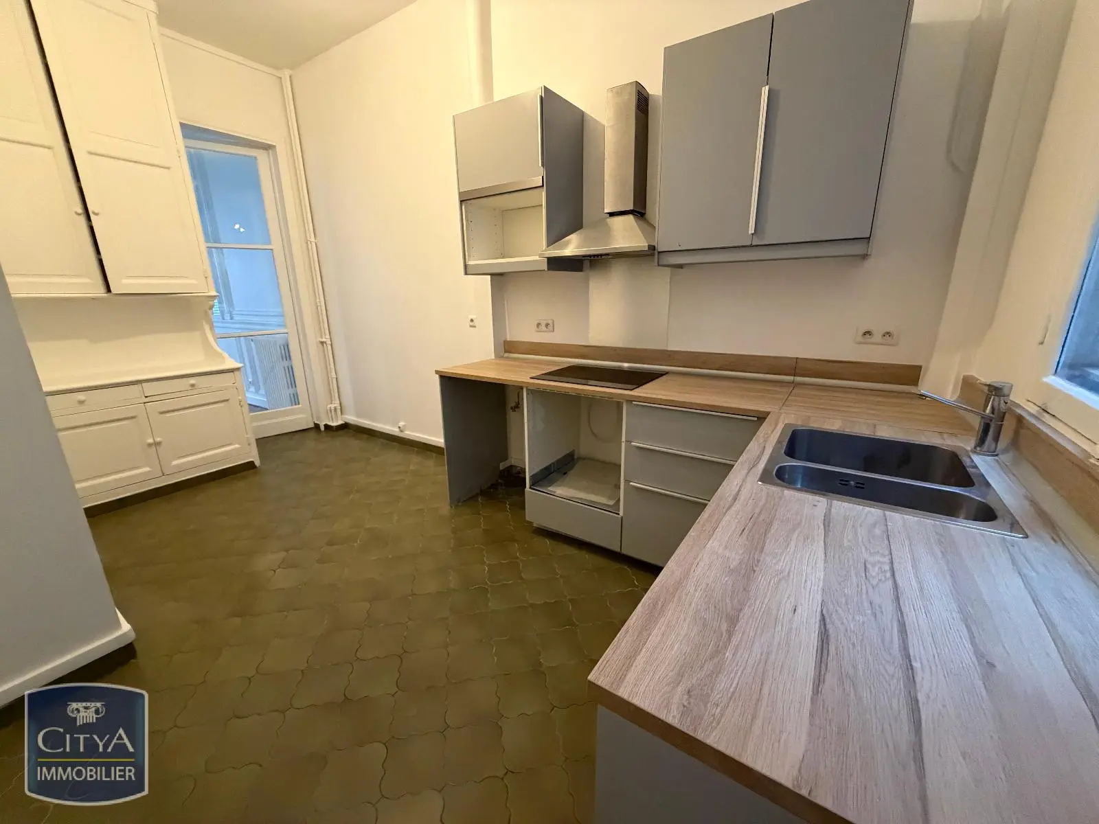 Photo 8 Appartement 5 pièces 137.68m²