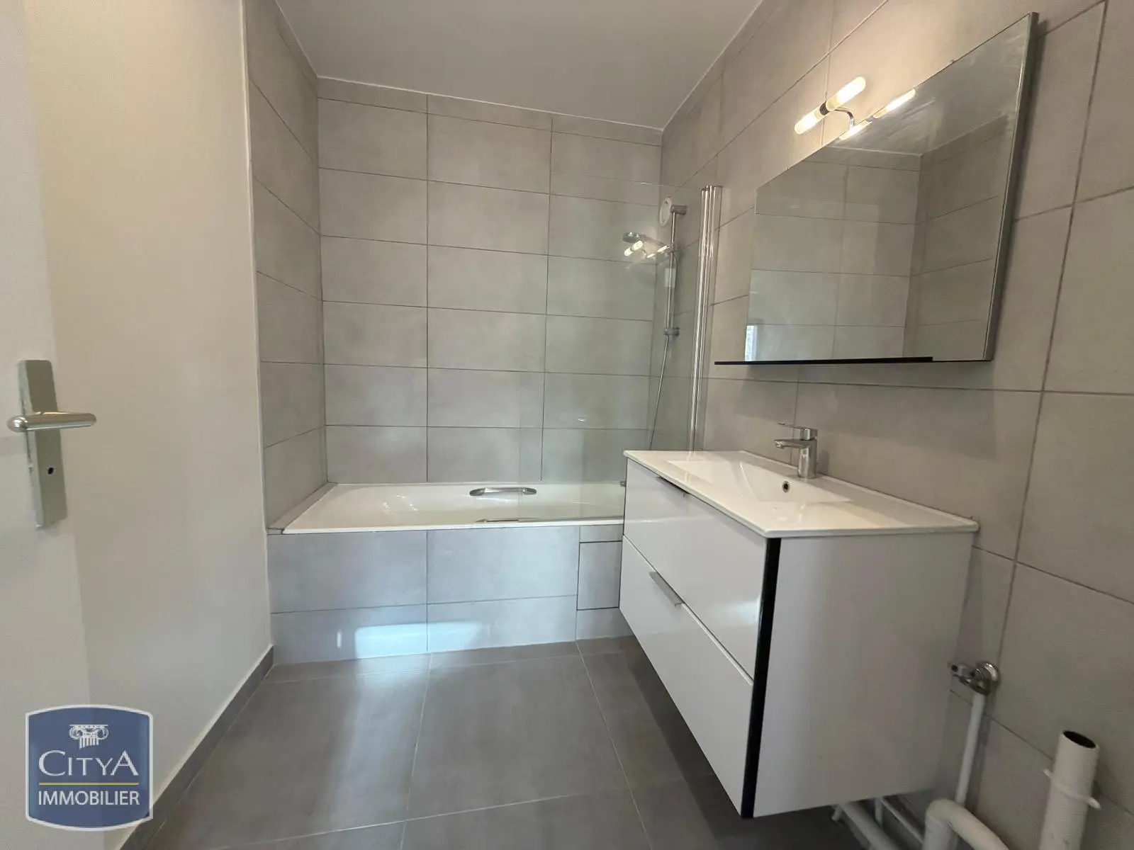 Photo 8 Appartement 4 pièces 96.01m²