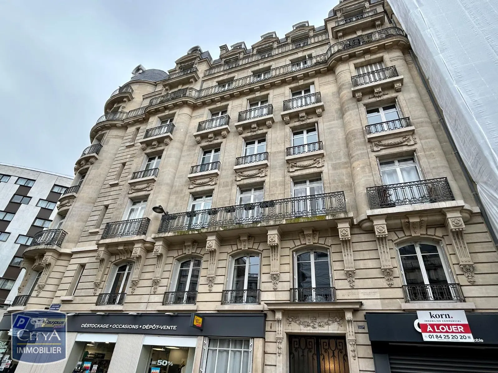 Photo 1 Appartement 5 pièces 137.68m²