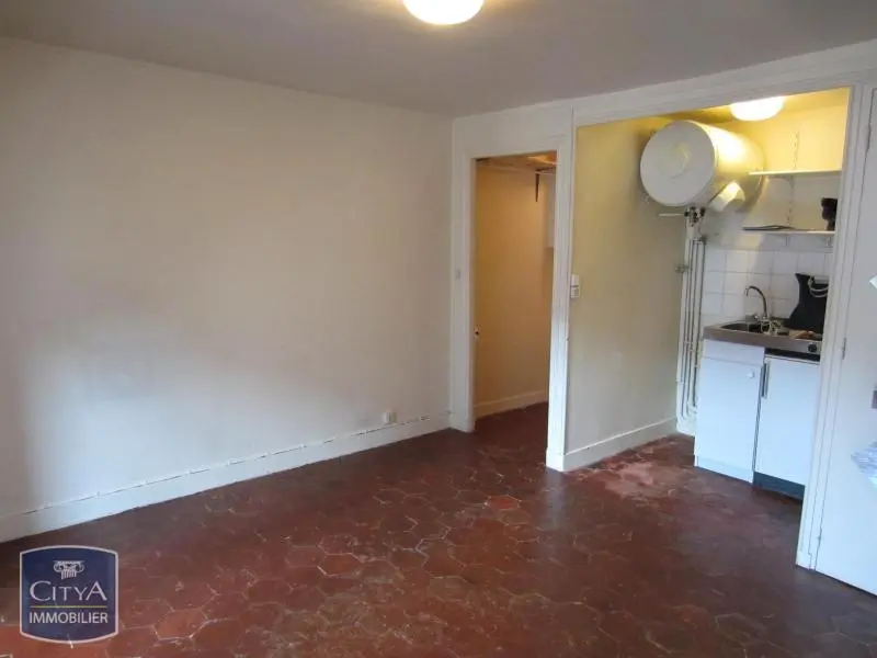 Photo 1 Appartement 1 pièce 20.4m²