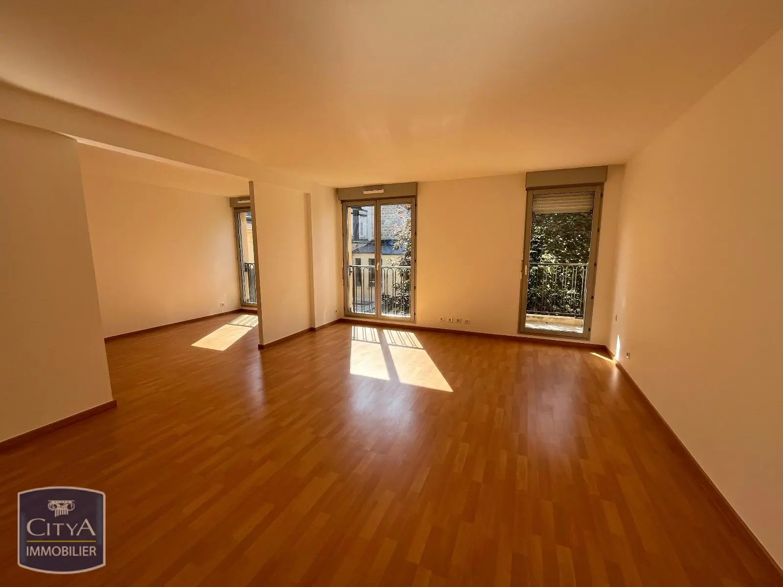 Photo 1 Appartement 5 pièces 110.31m²