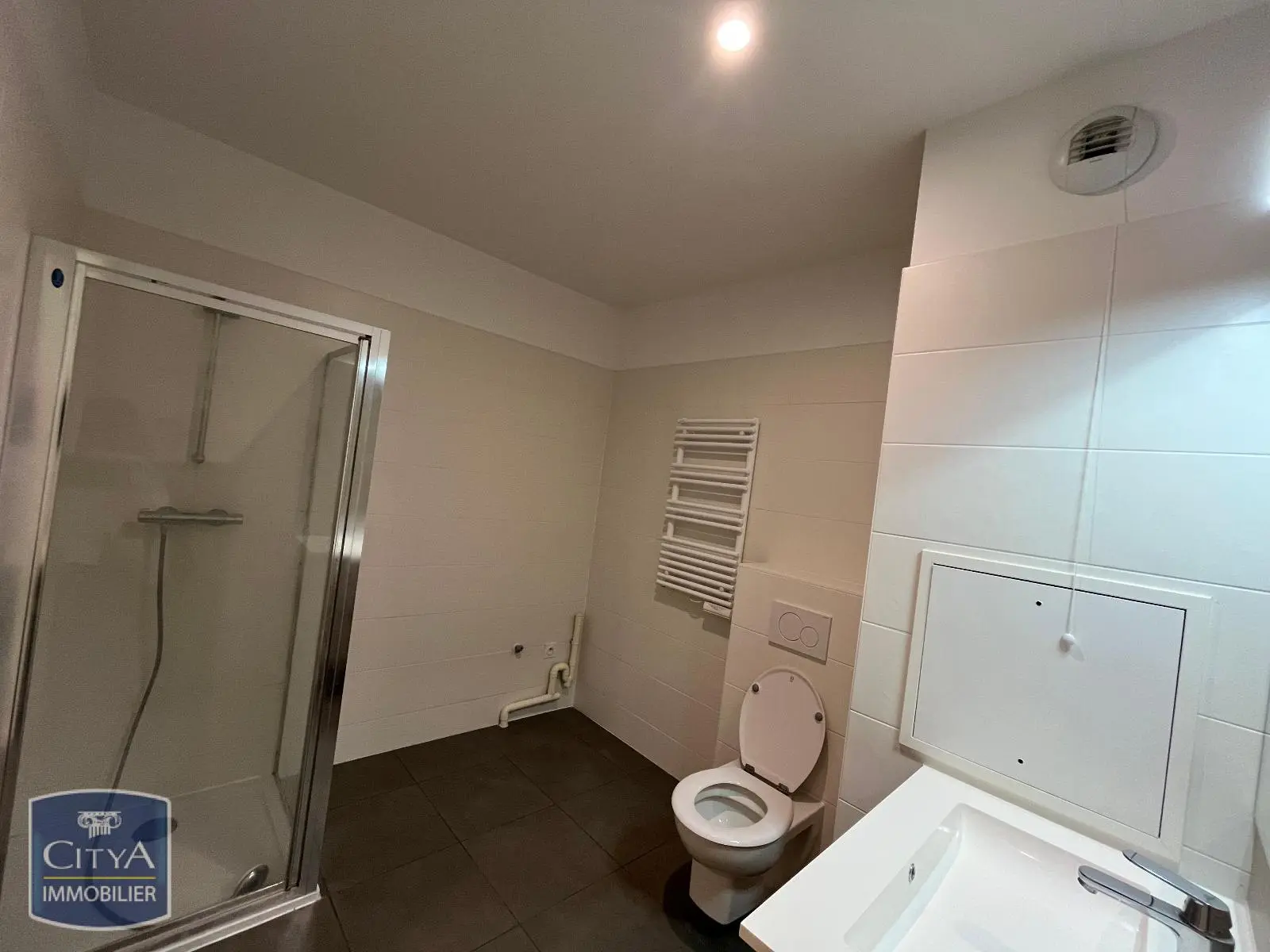 Photo 3 Appartement 1 pièce 27.8m²