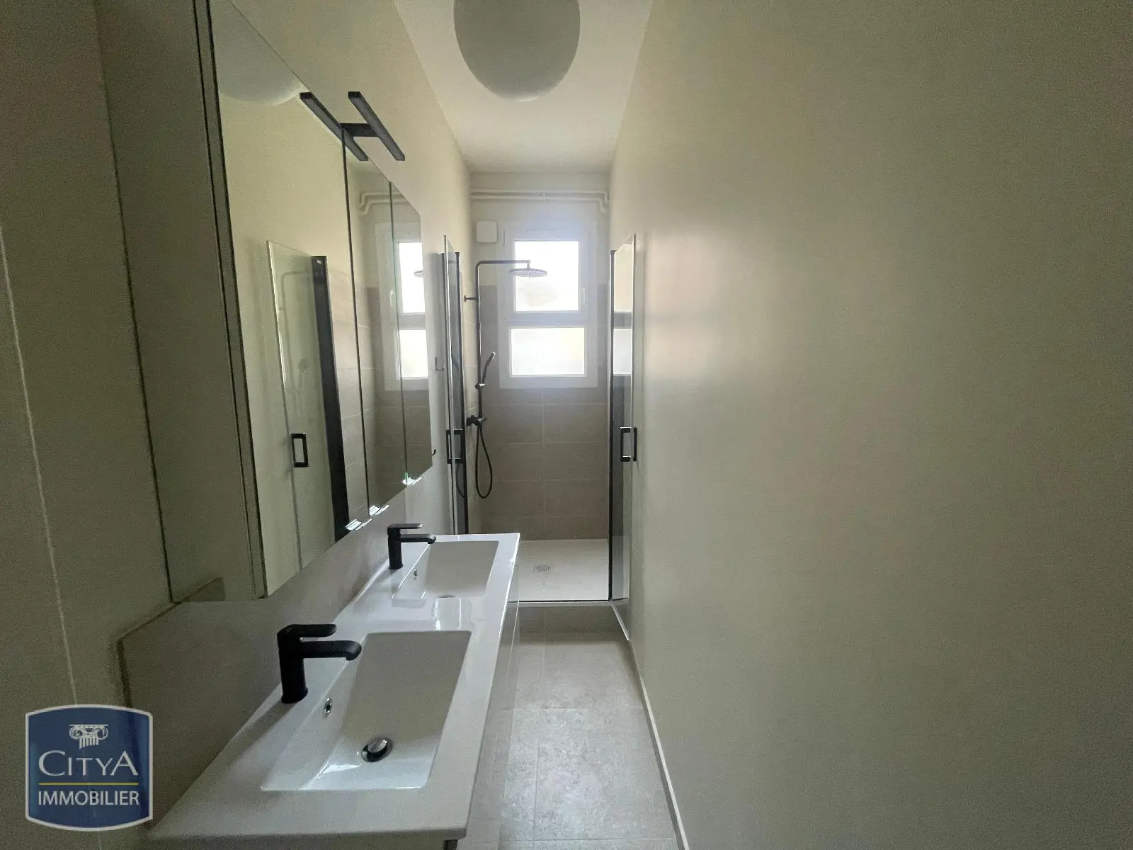Photo 8 Appartement 3 pièces 105.04m²