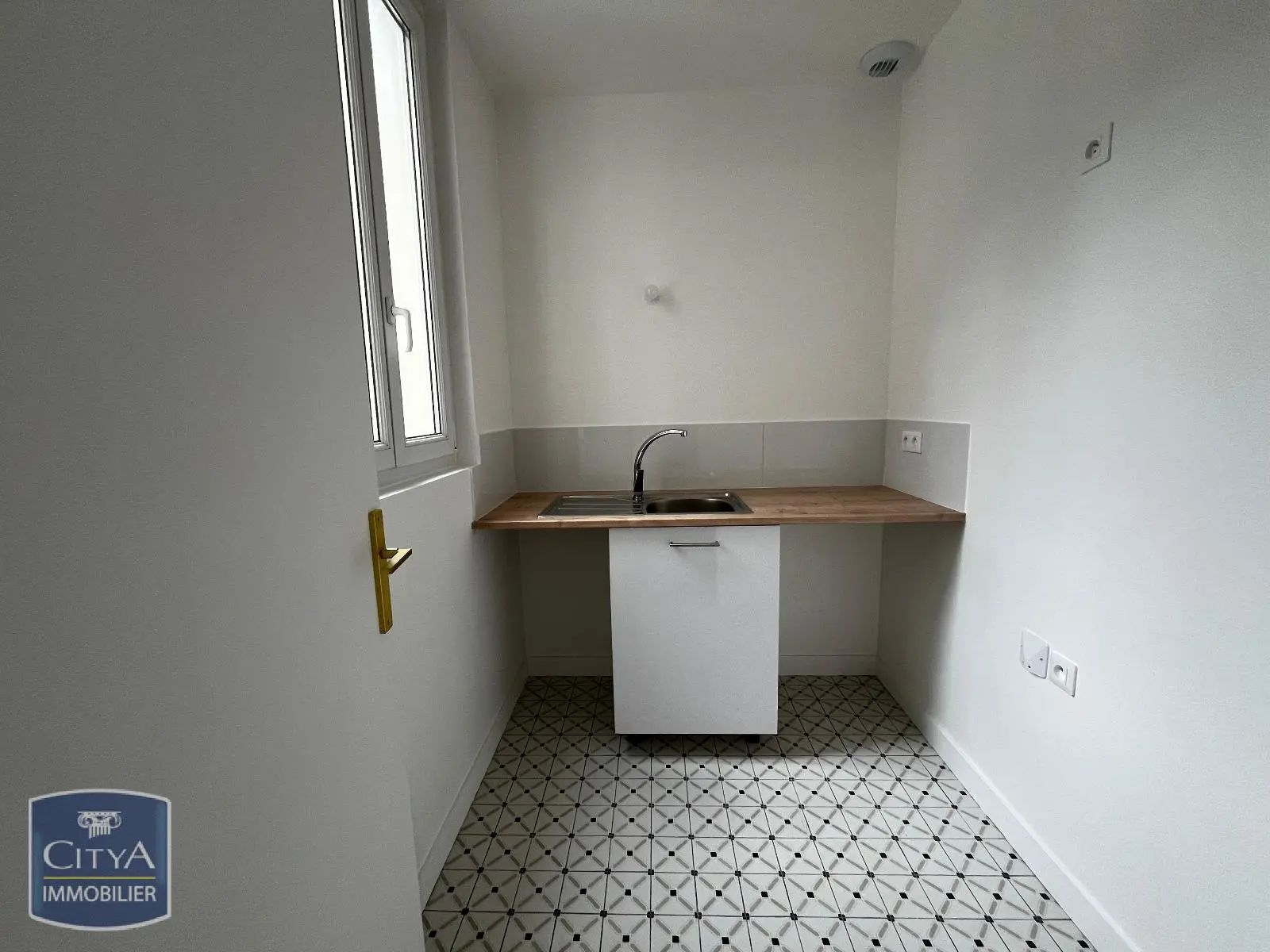 Photo 4 Appartement 1 pièce 32.28m²