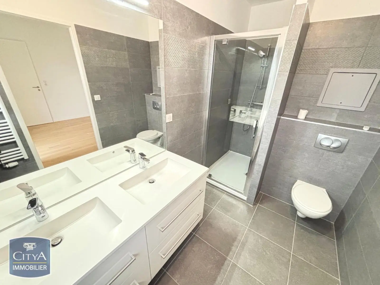 Photo 8 Appartement 5 pièces 108.52m²