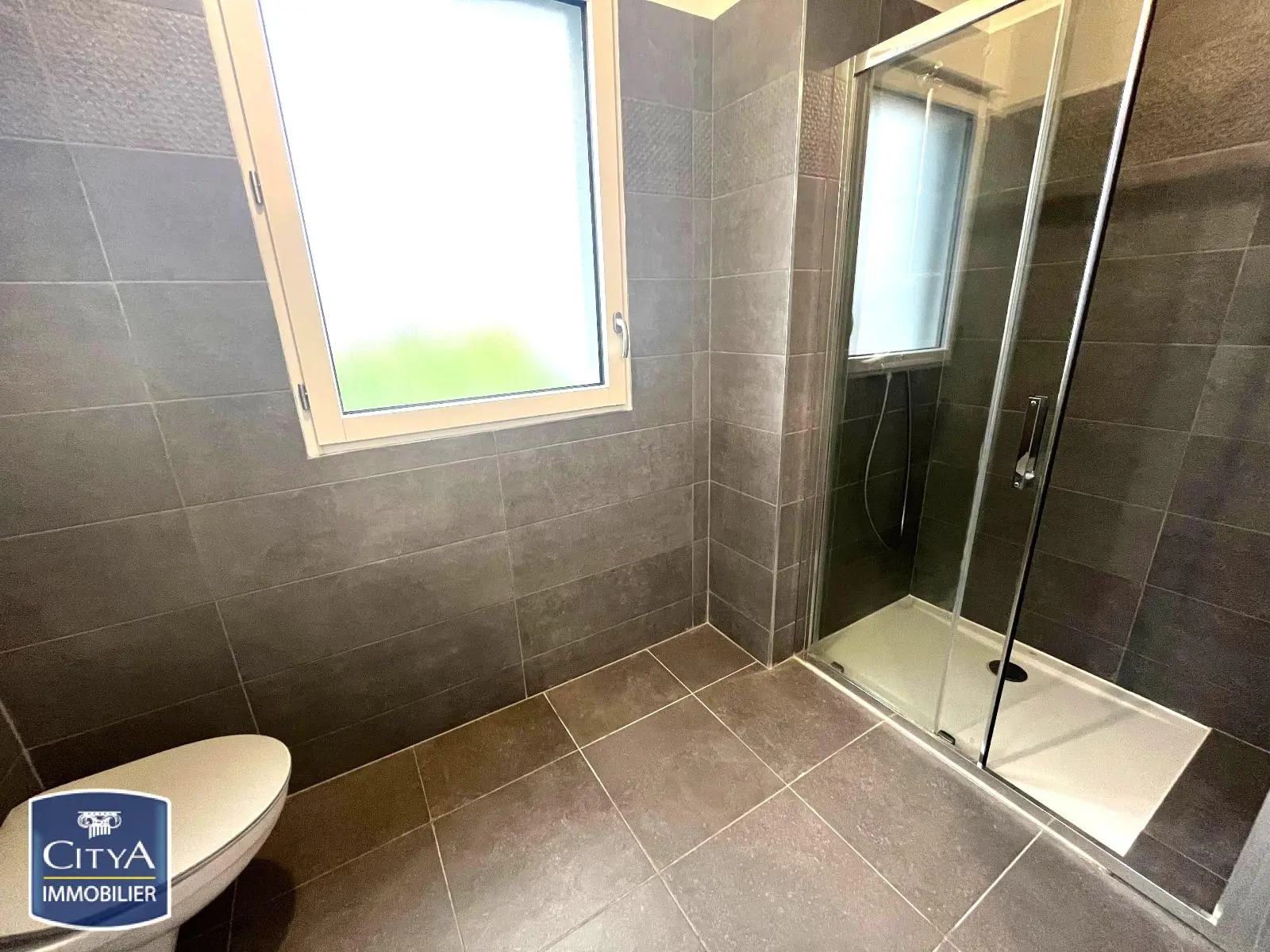 Photo 8 Appartement 4 pièces 107.99m²