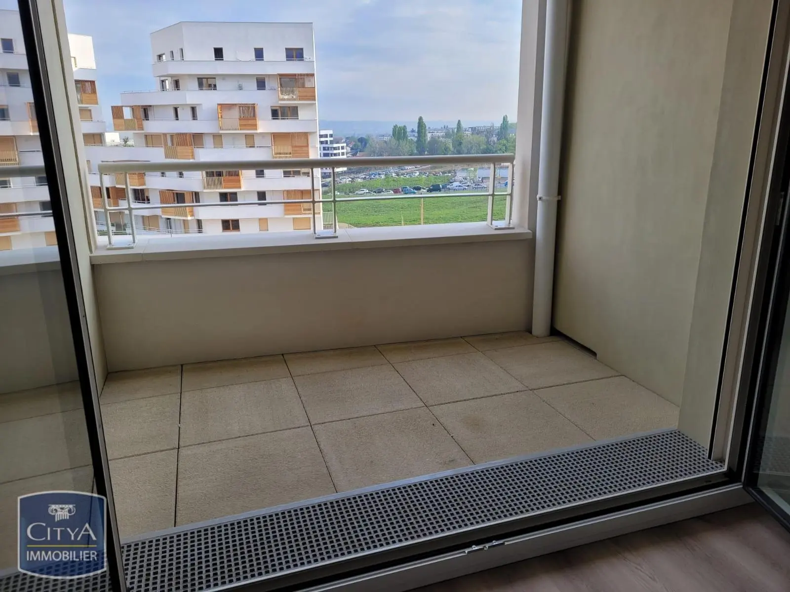 Noisy-le-Grand (93160) Appartement 2 pièces 40m² photo 4