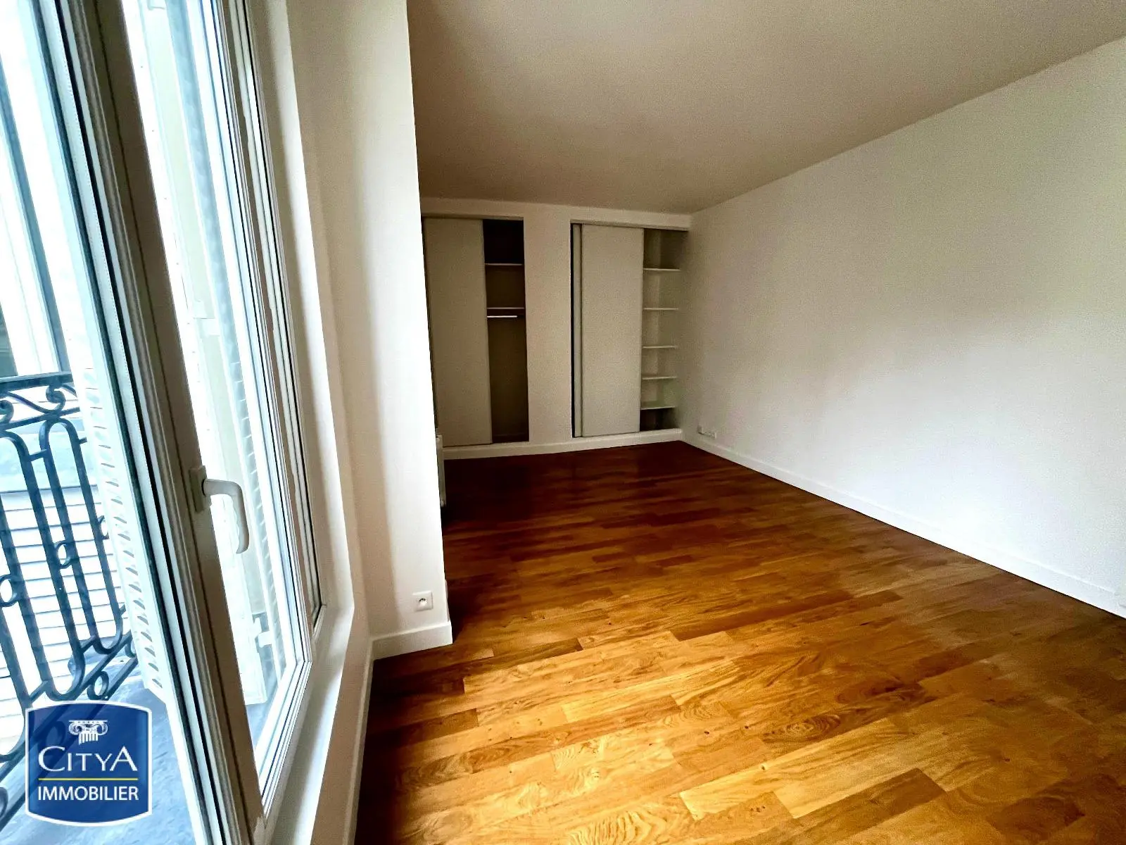 Photo 3 Appartement 1 pièce 32.28m²