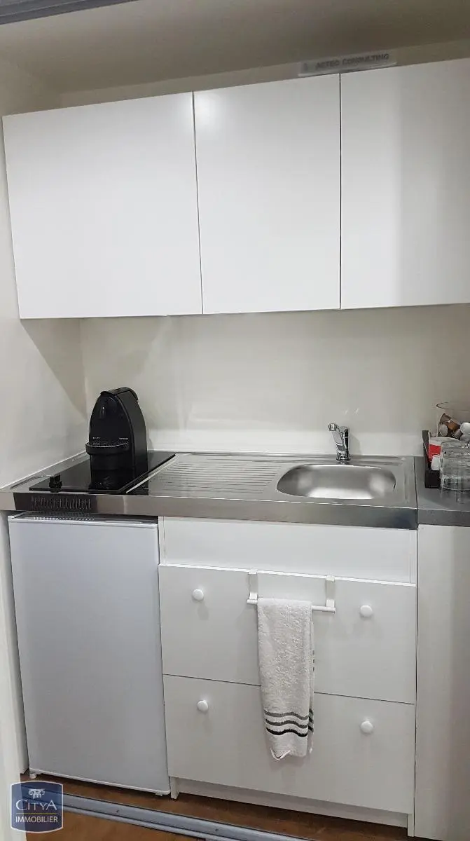 Photo 3 Appartement 1 pièce 28.47m²