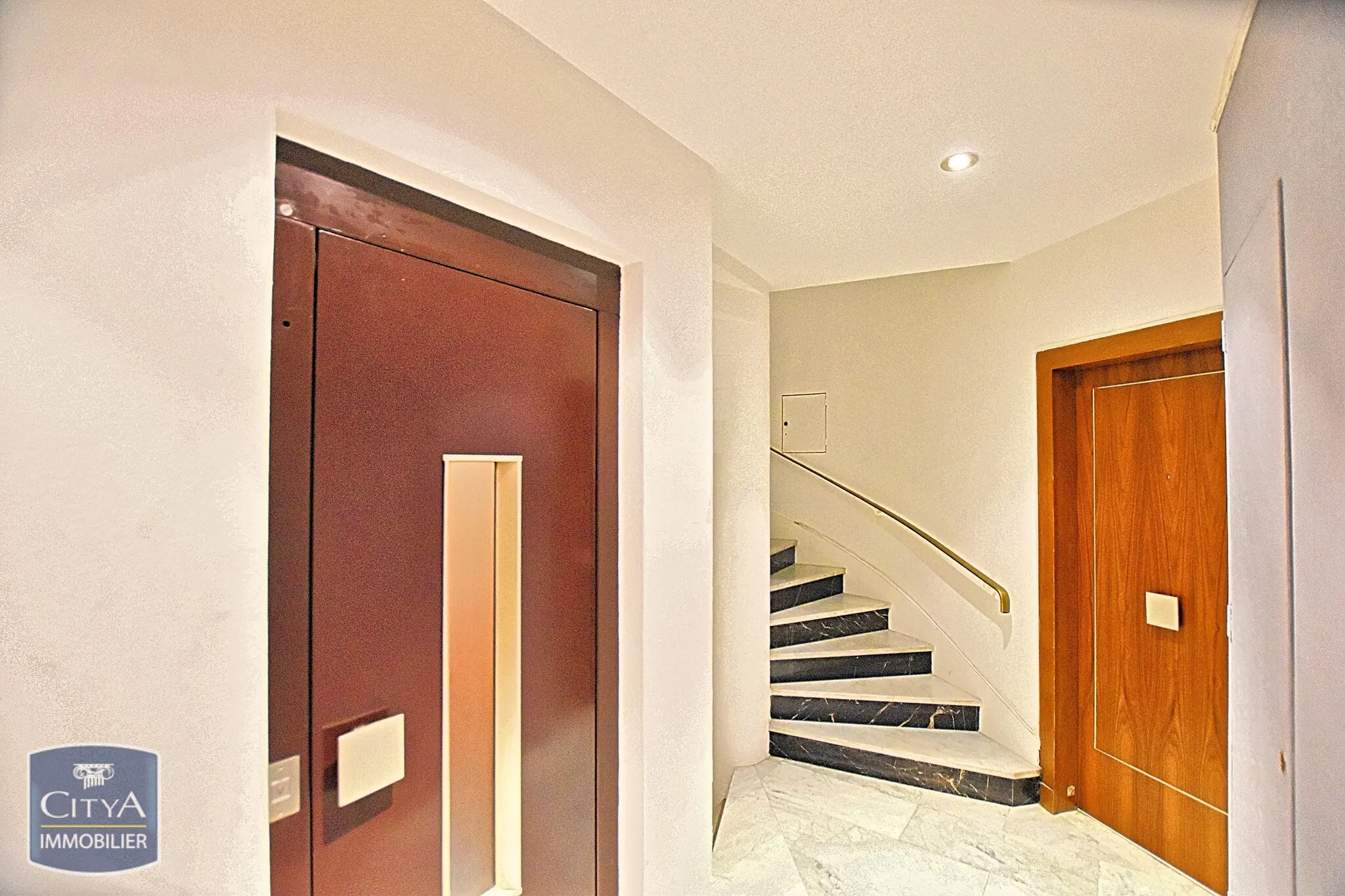 Photo 16 Appartement 2 pièces 56m²