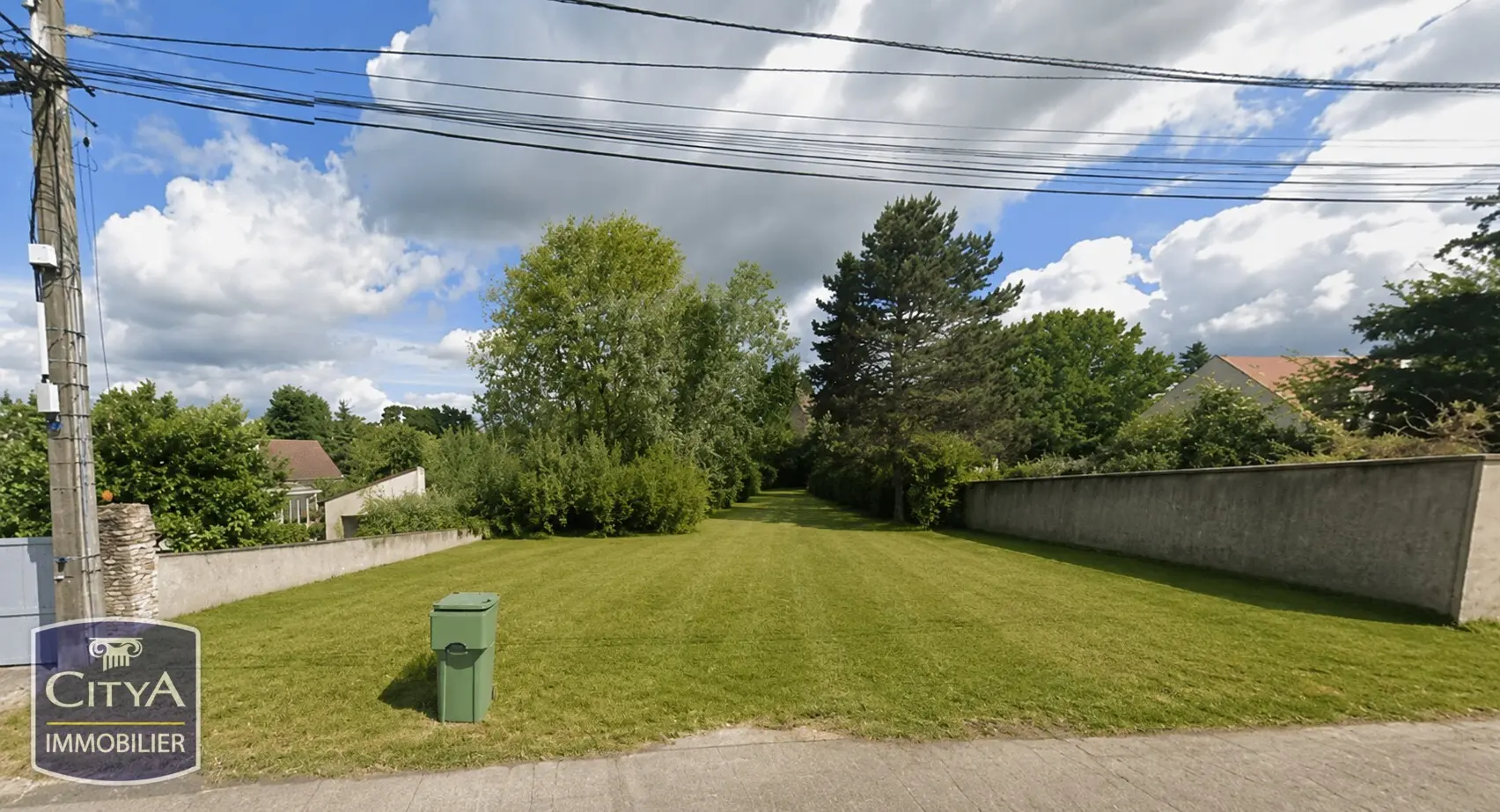 Photo 1 Terrain
