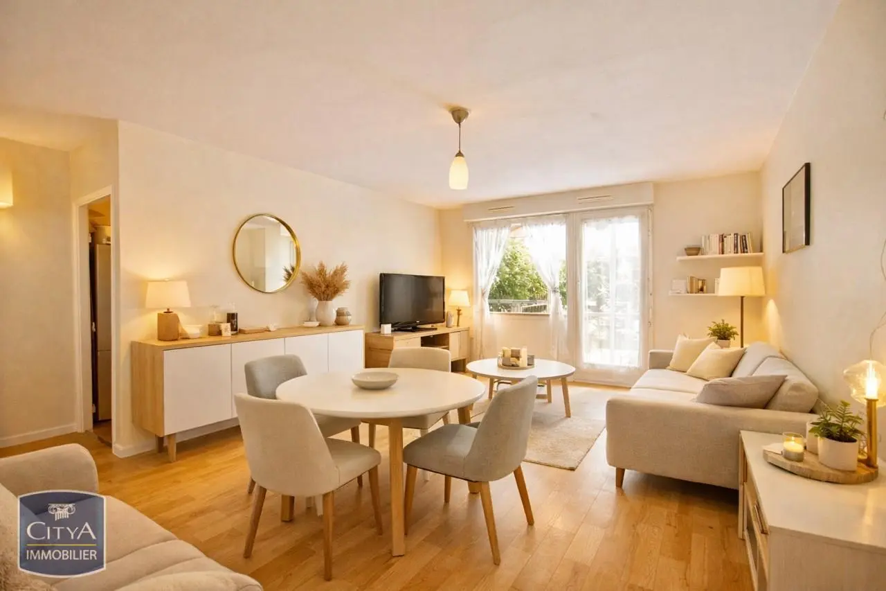 Photo 1 Appartement 4 pièces 100m²