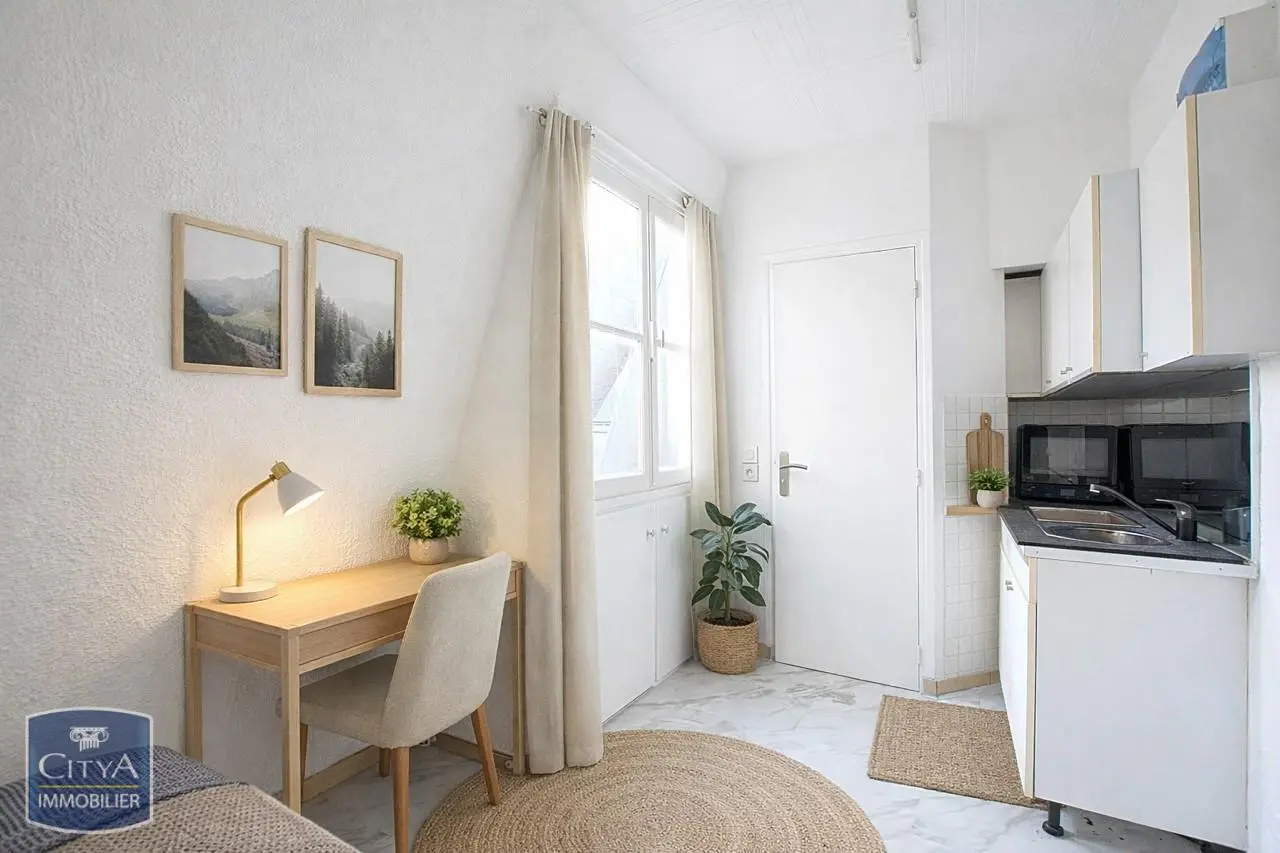 Photo 1 Appartement 1 pièce 9.08m²
