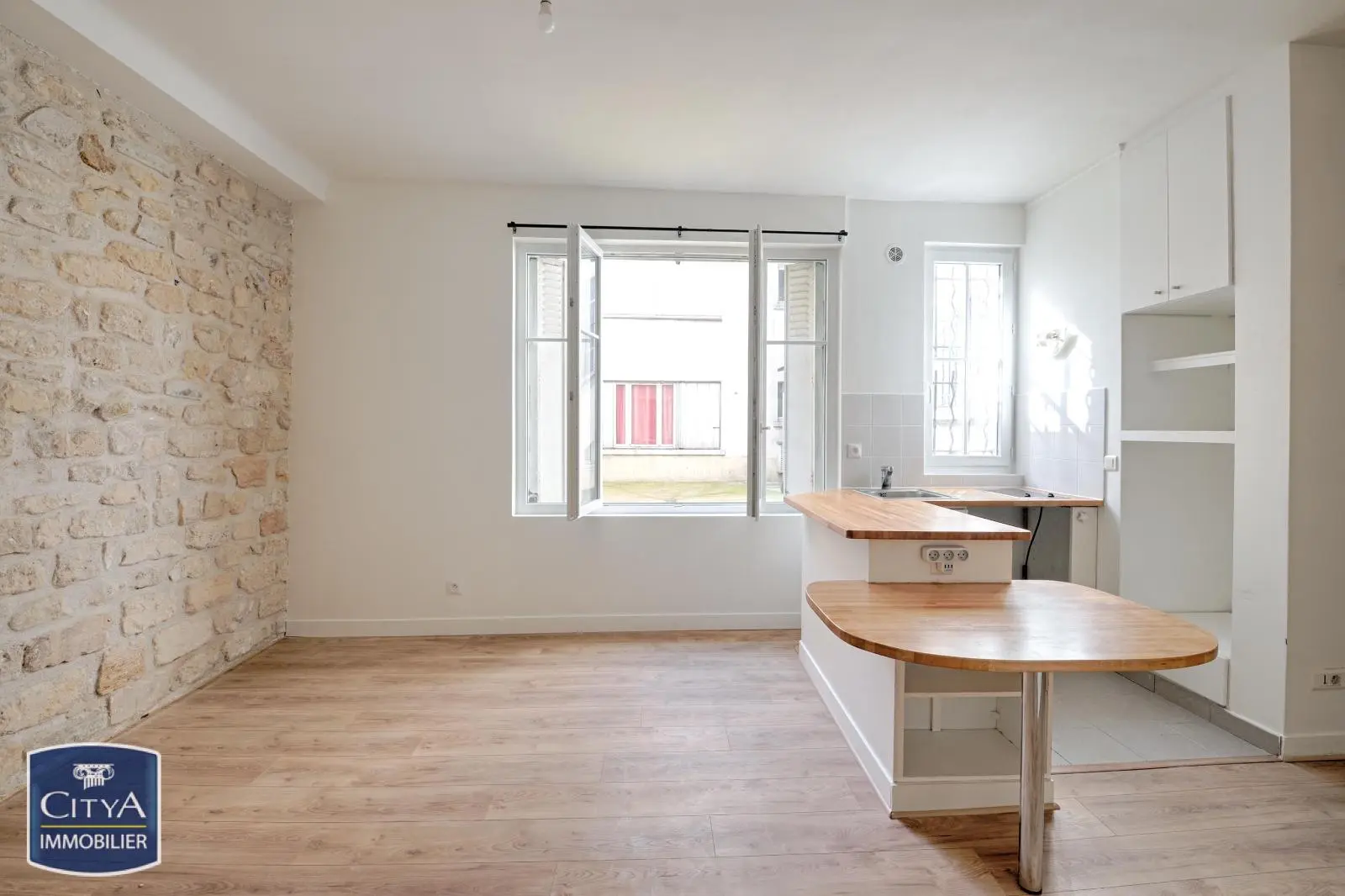 Photo 2 Appartement 1 pièce 30m²