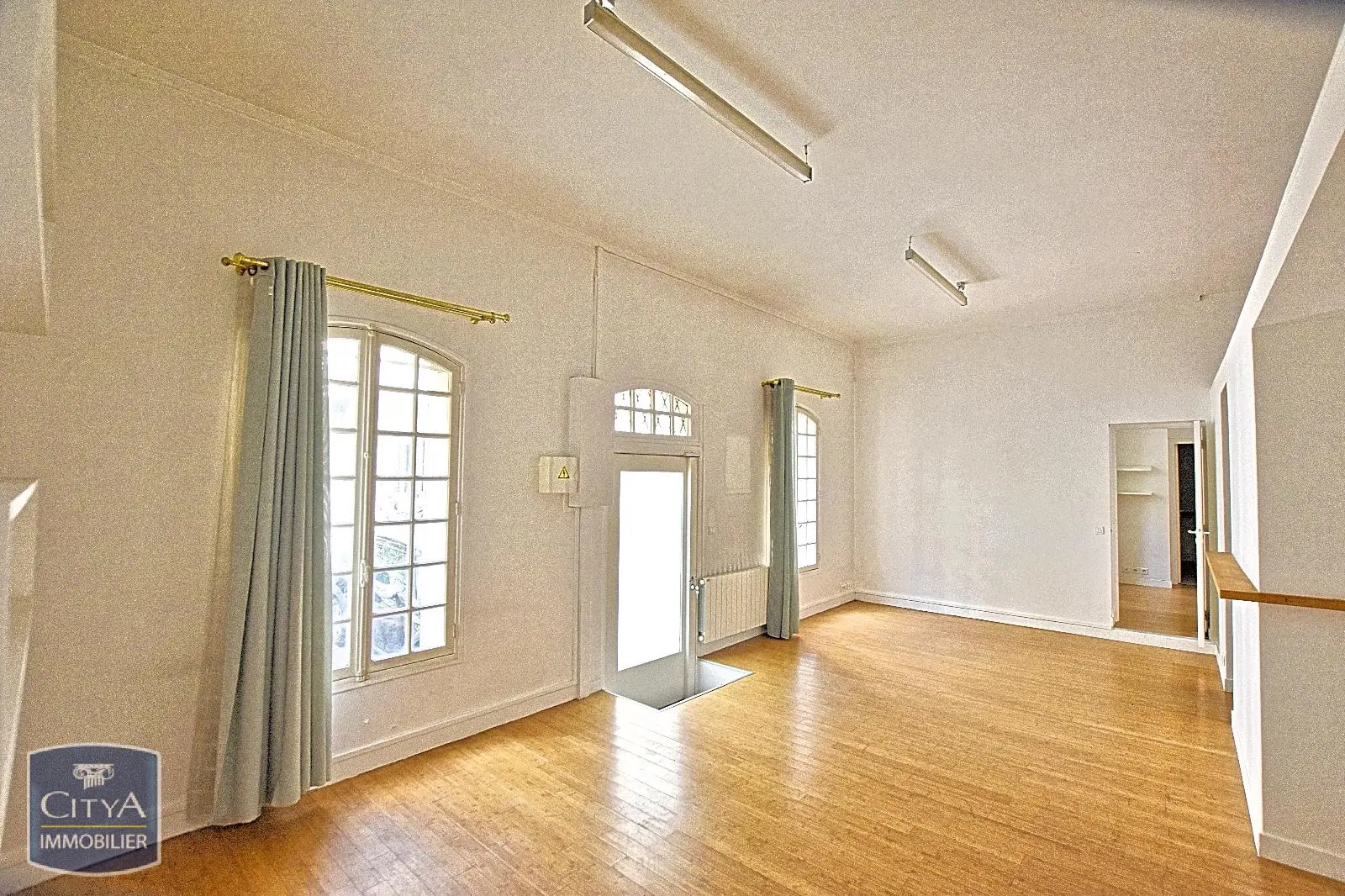 Photo 2 Appartement 2 pièces 57m²
