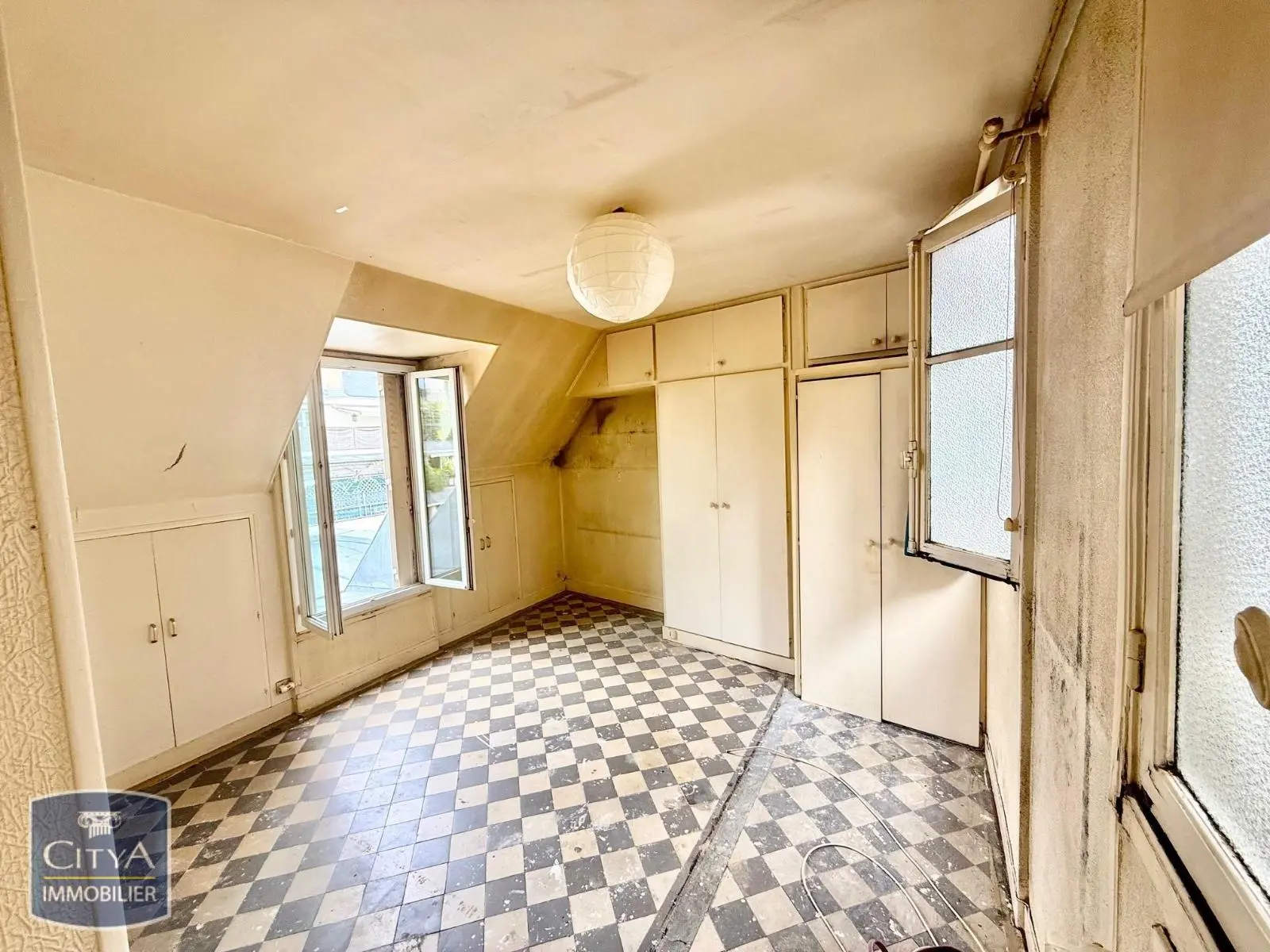 Photo 2 Appartement 1 pièce 21.77m²