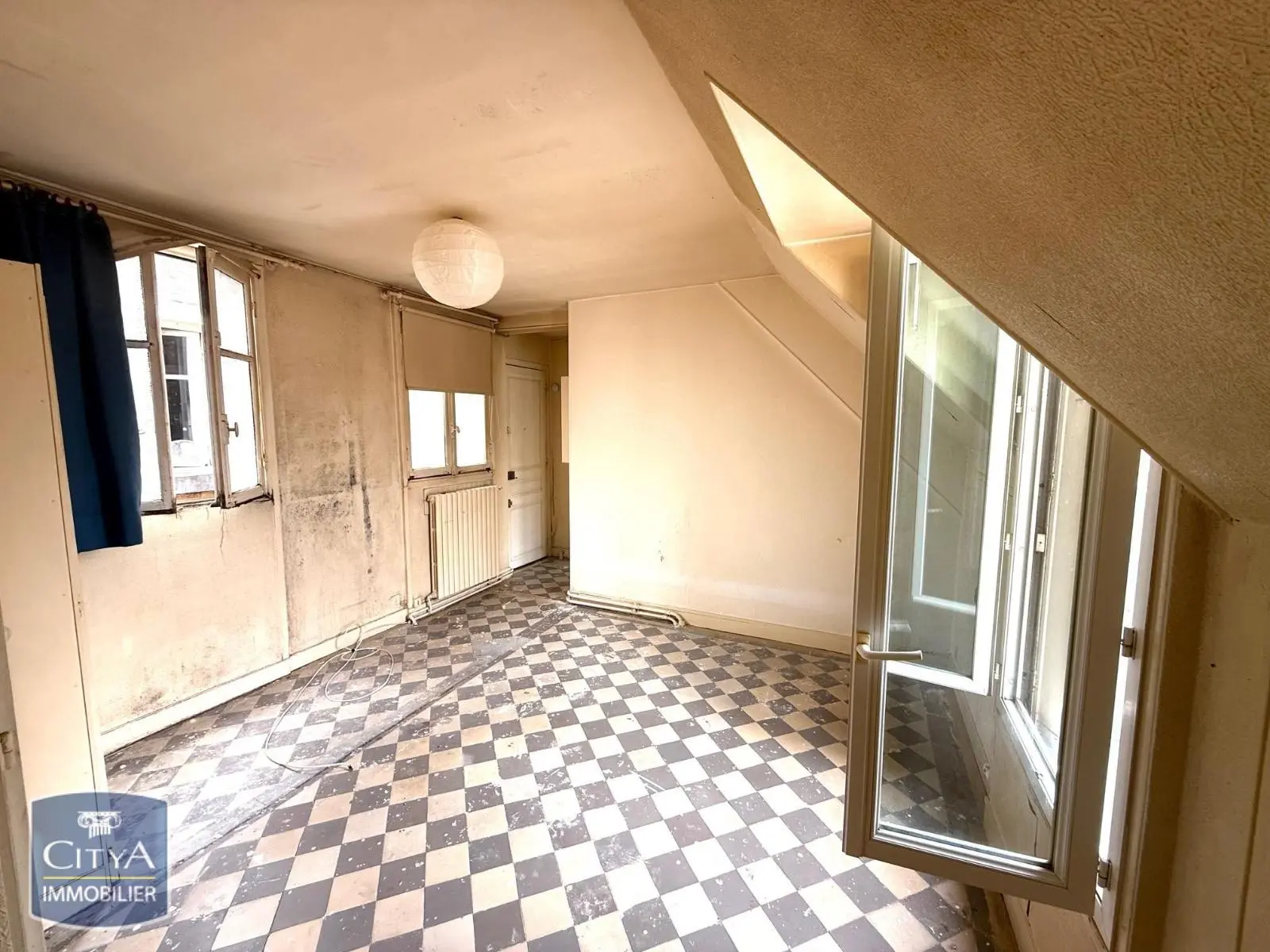 Photo 3 Appartement 1 pièce 21.77m²