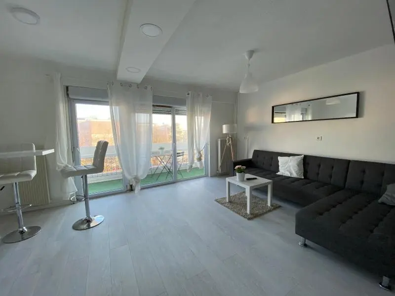 Photo 2 Appartement 1 pièce 29.5m²