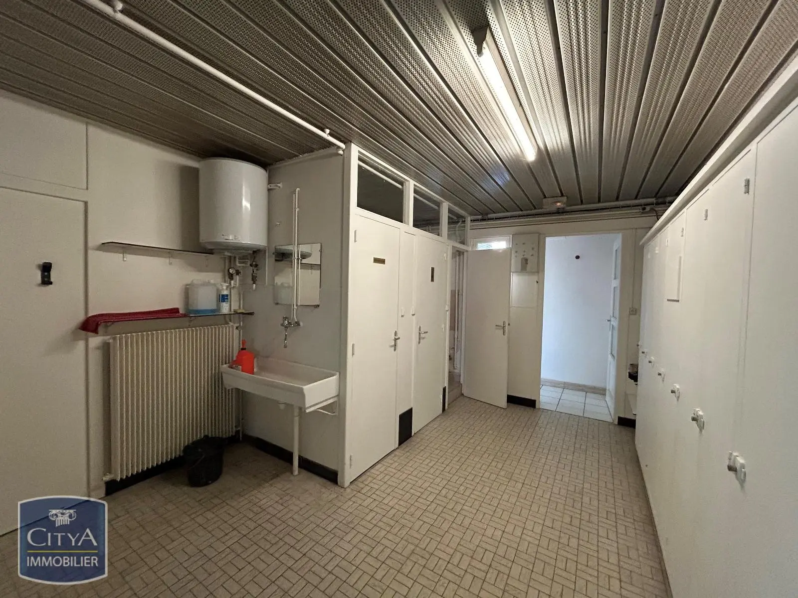 Photo 5 Local Commercial 1200m²