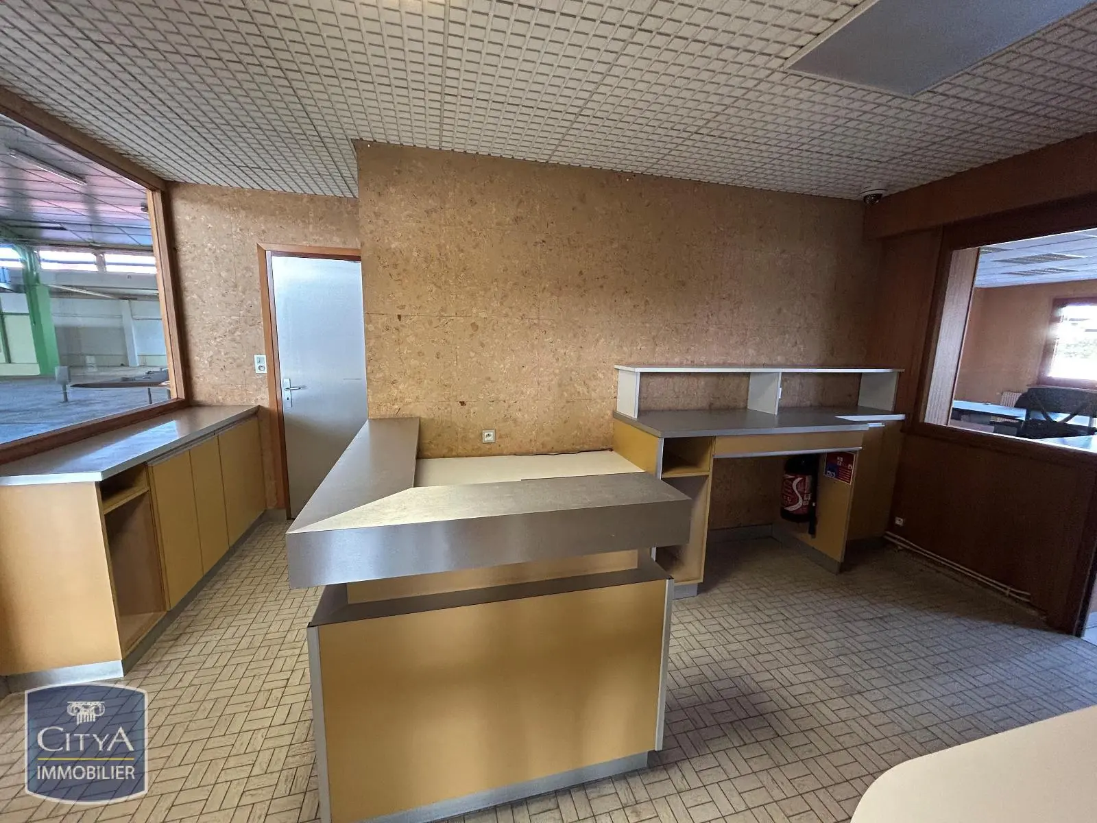 Photo 6 Local Commercial 1200m²