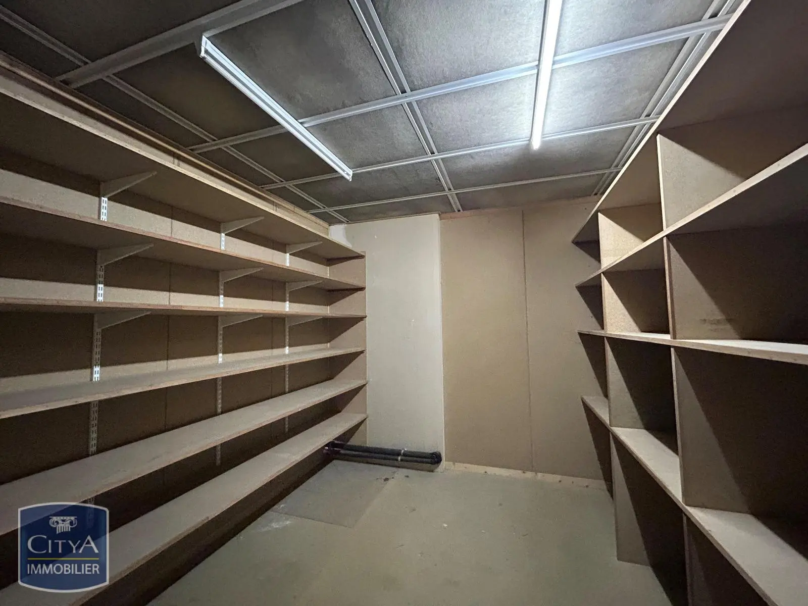 Photo 4 Local Commercial 1200m²