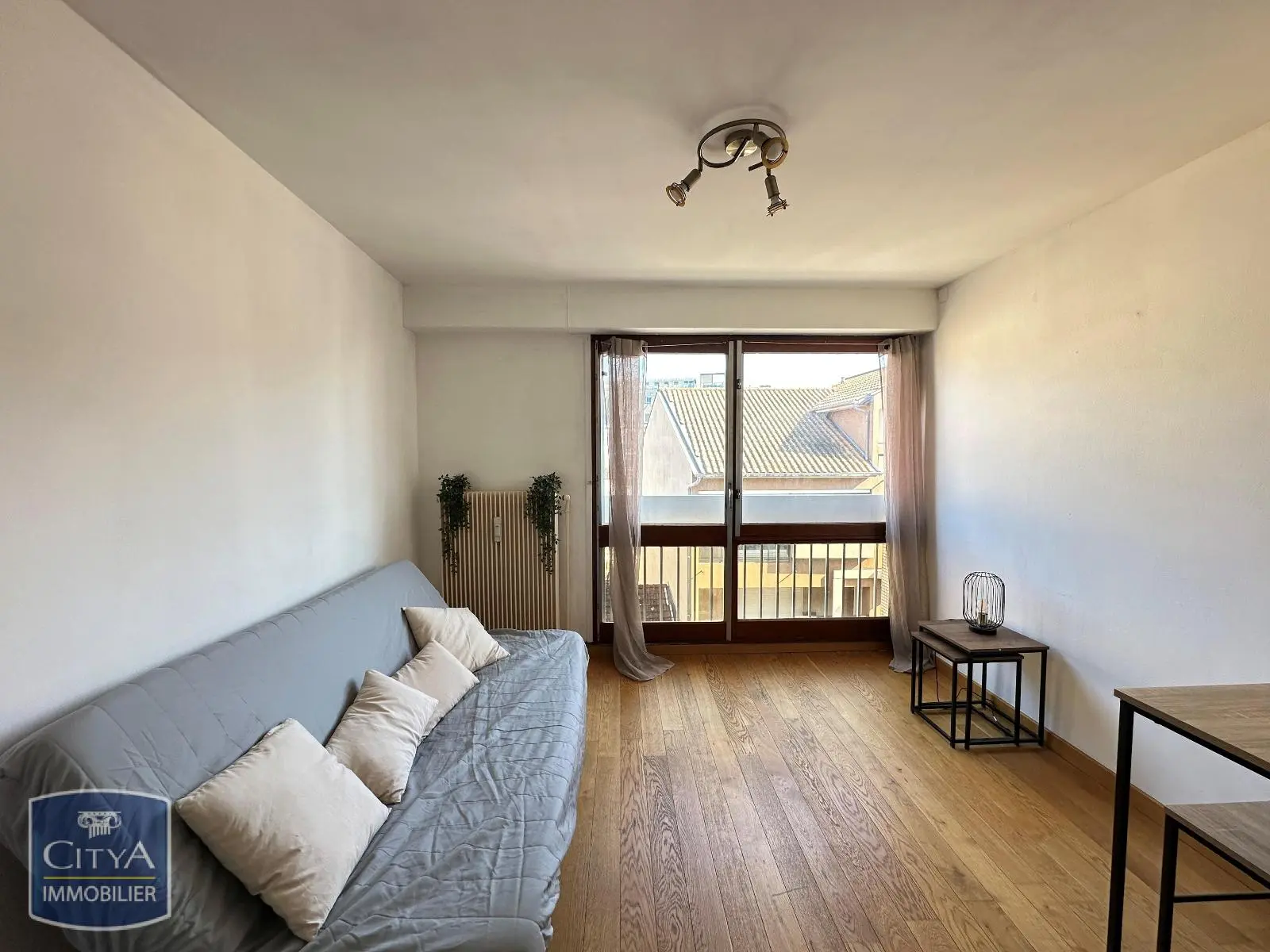 Photo 1 Appartement 1 pièce 25.48m²