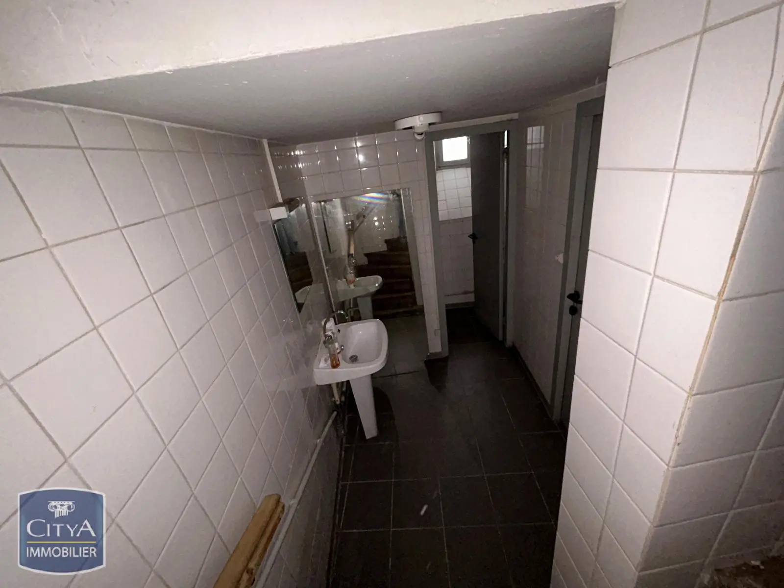 Photo 5 Local Commercial