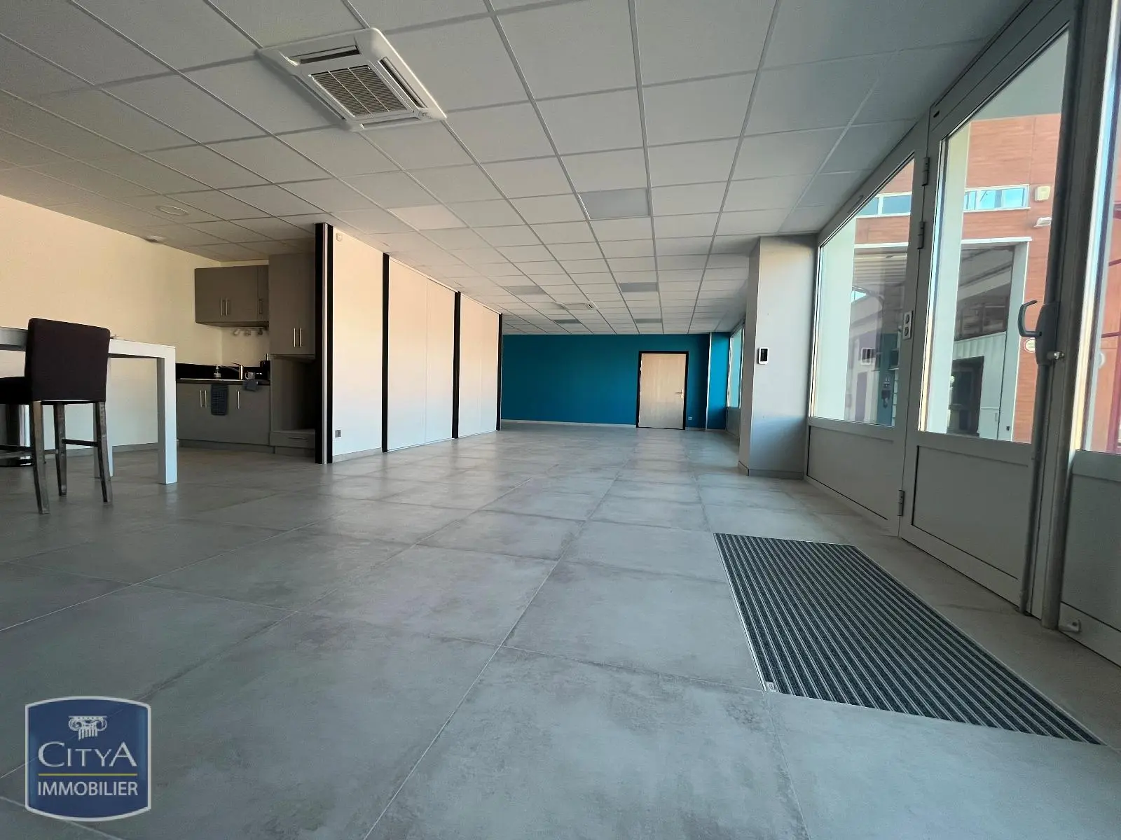 Photo 2 Local Commercial 188m²