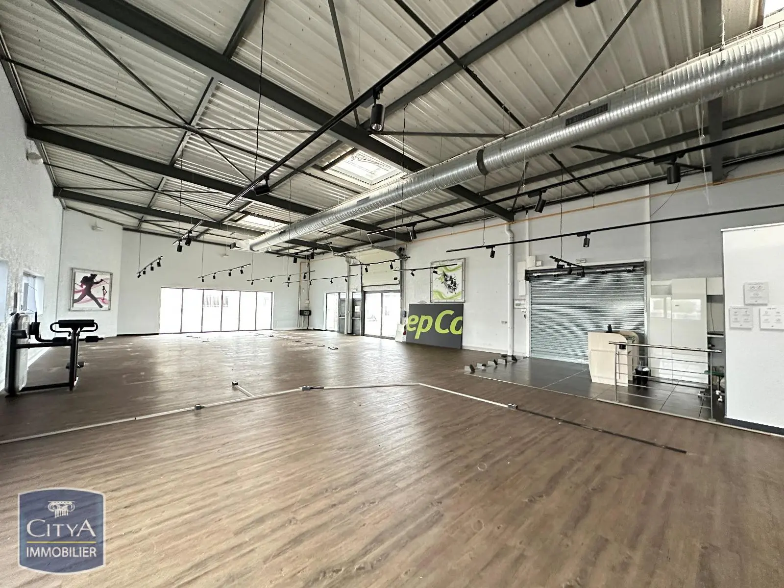 Photo 2 Local Commercial