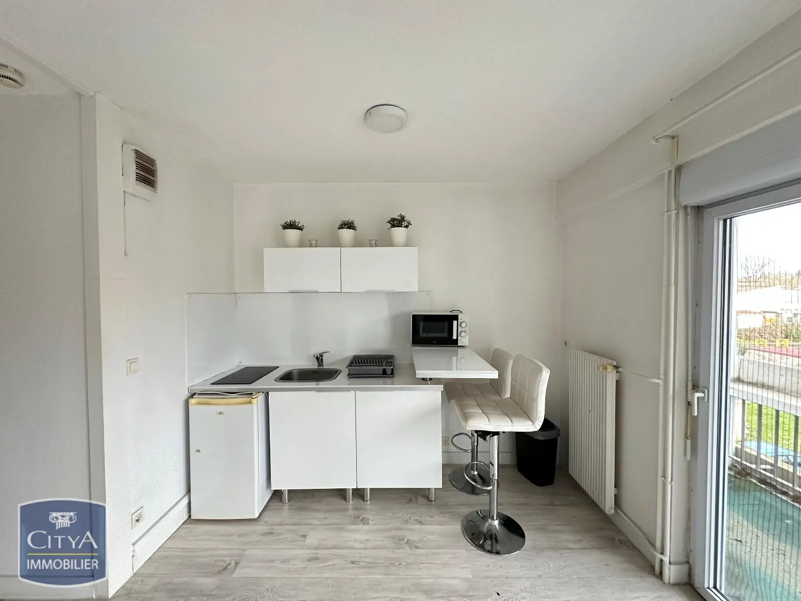 Photo 2 Appartement 1 pièce 29.36m²