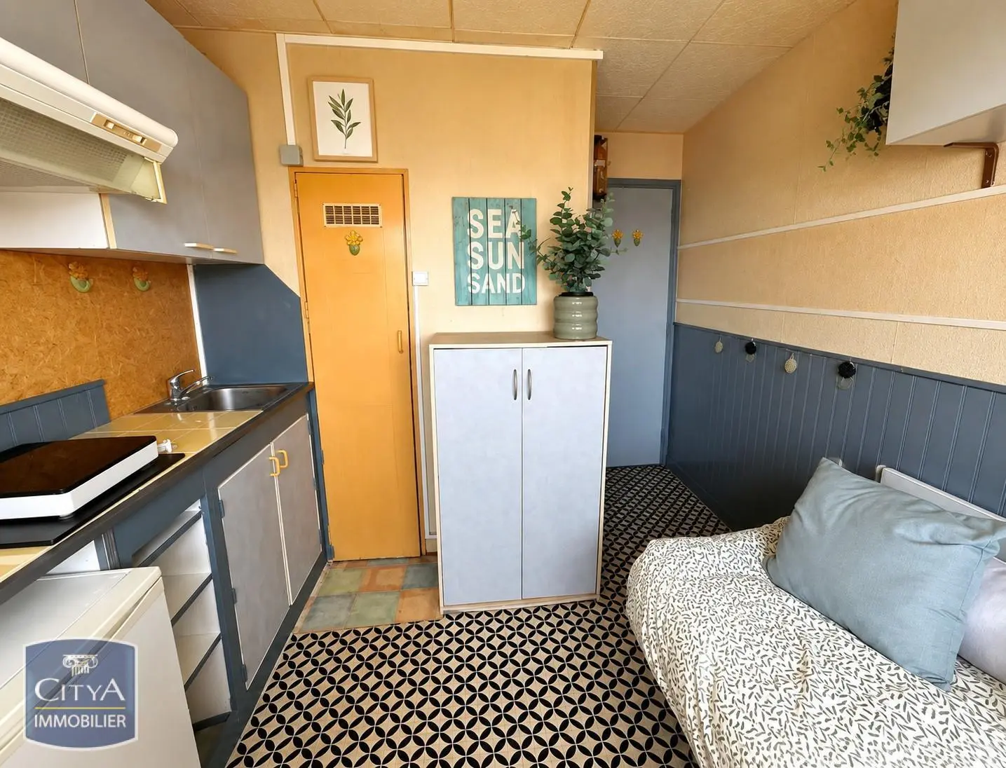 Photo 2 Appartement 1 pièce 10.41m²